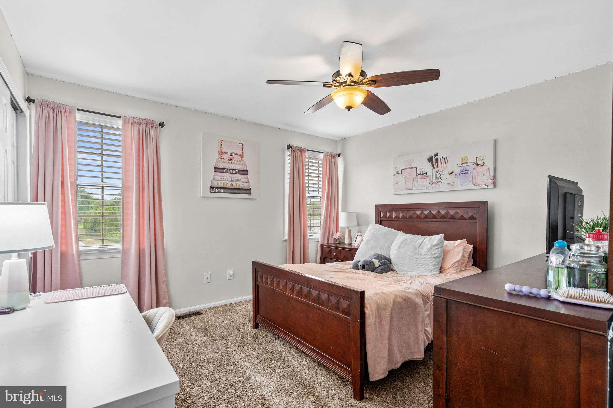 DURHAM CHASE - Residential