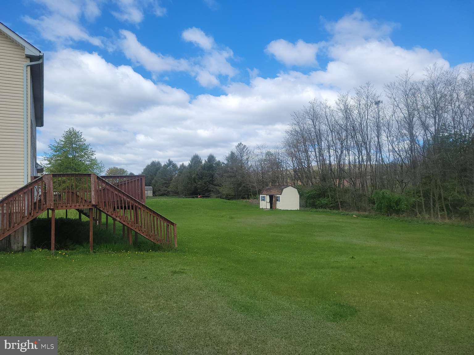 WINDSOR MANOR - Residential