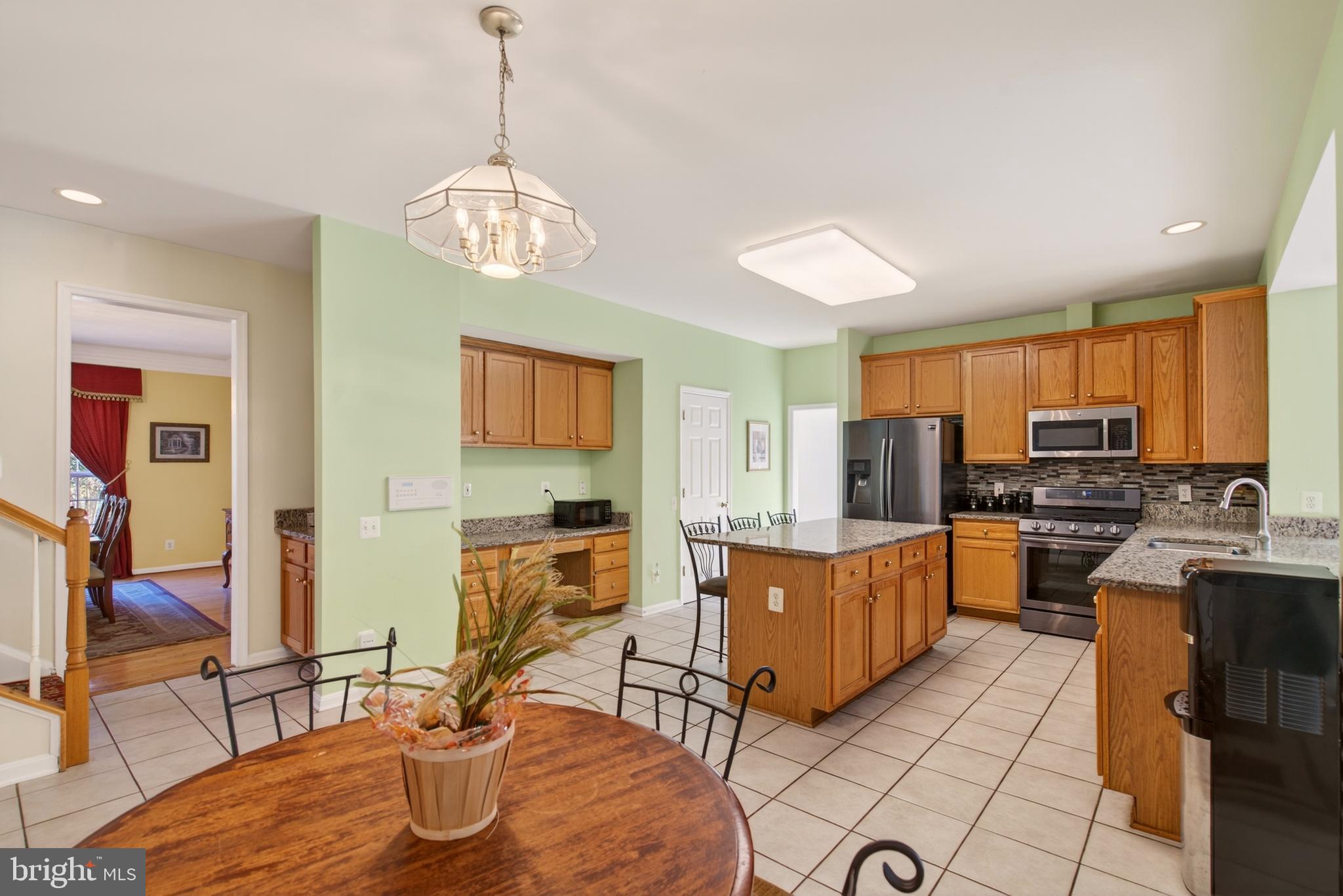 VISTA BROOKE - Residential