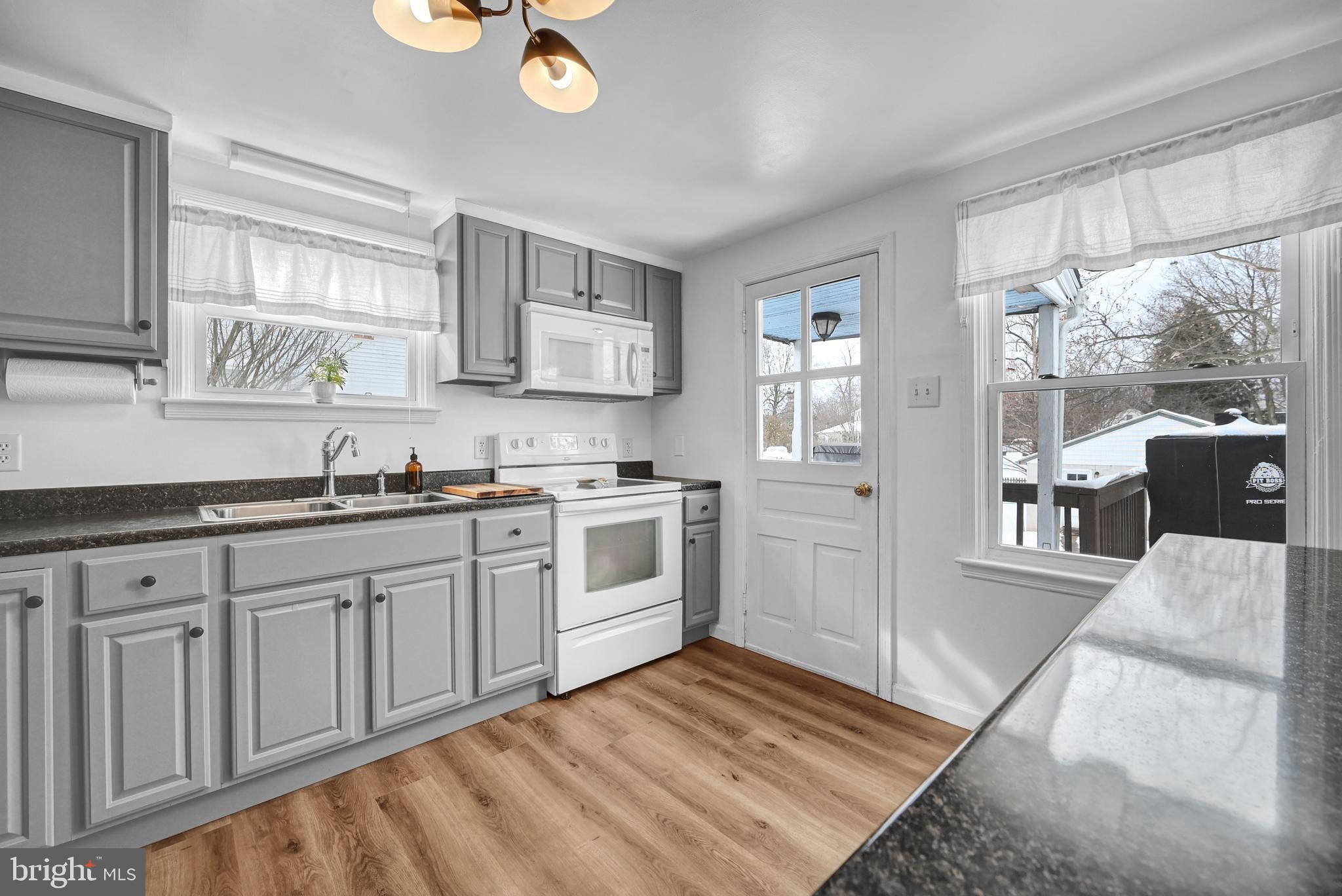 MT WOLF BORO - Residential