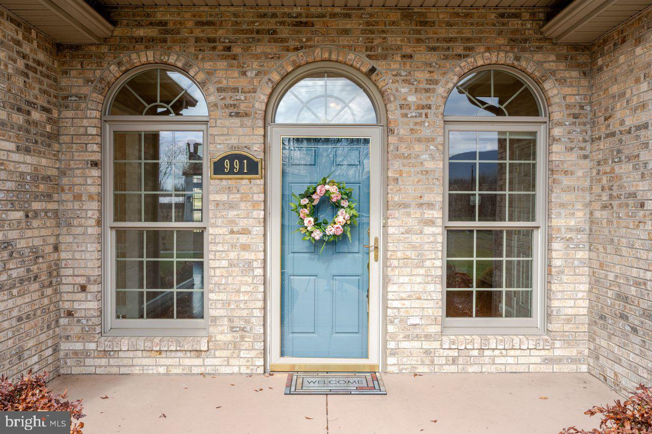 FAIRWAY MANOR - Residential