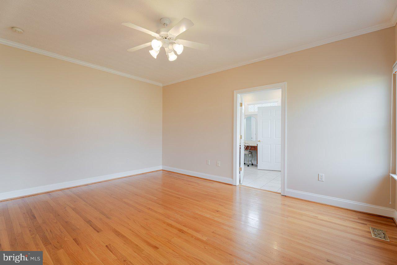 FAIRWAY MANOR - Residential