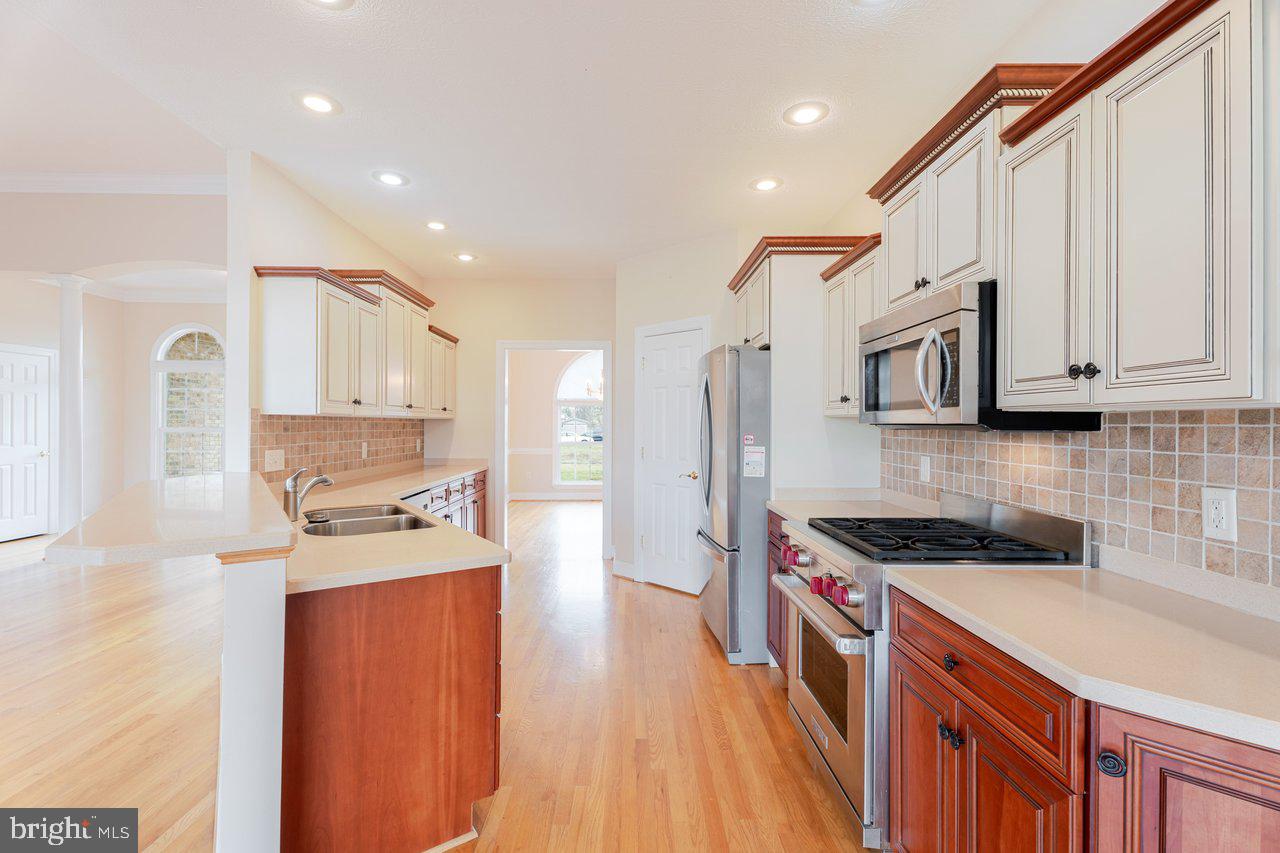 FAIRWAY MANOR - Residential