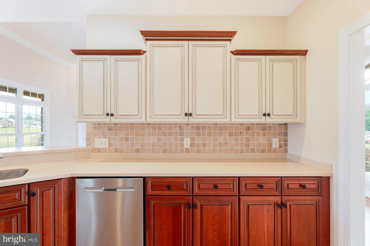 FAIRWAY MANOR - Residential