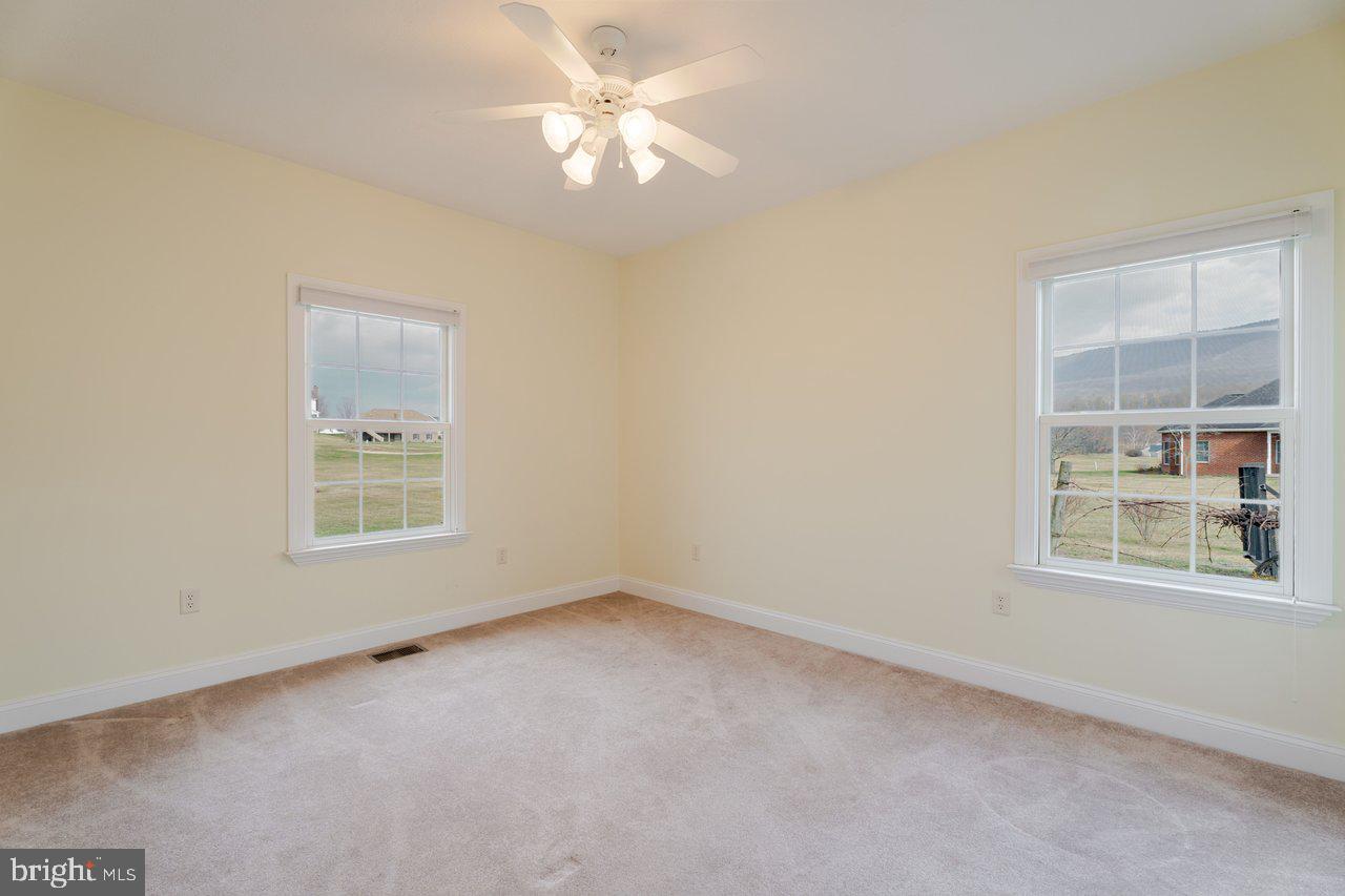 FAIRWAY MANOR - Residential