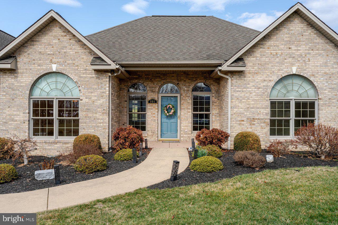 FAIRWAY MANOR - Residential