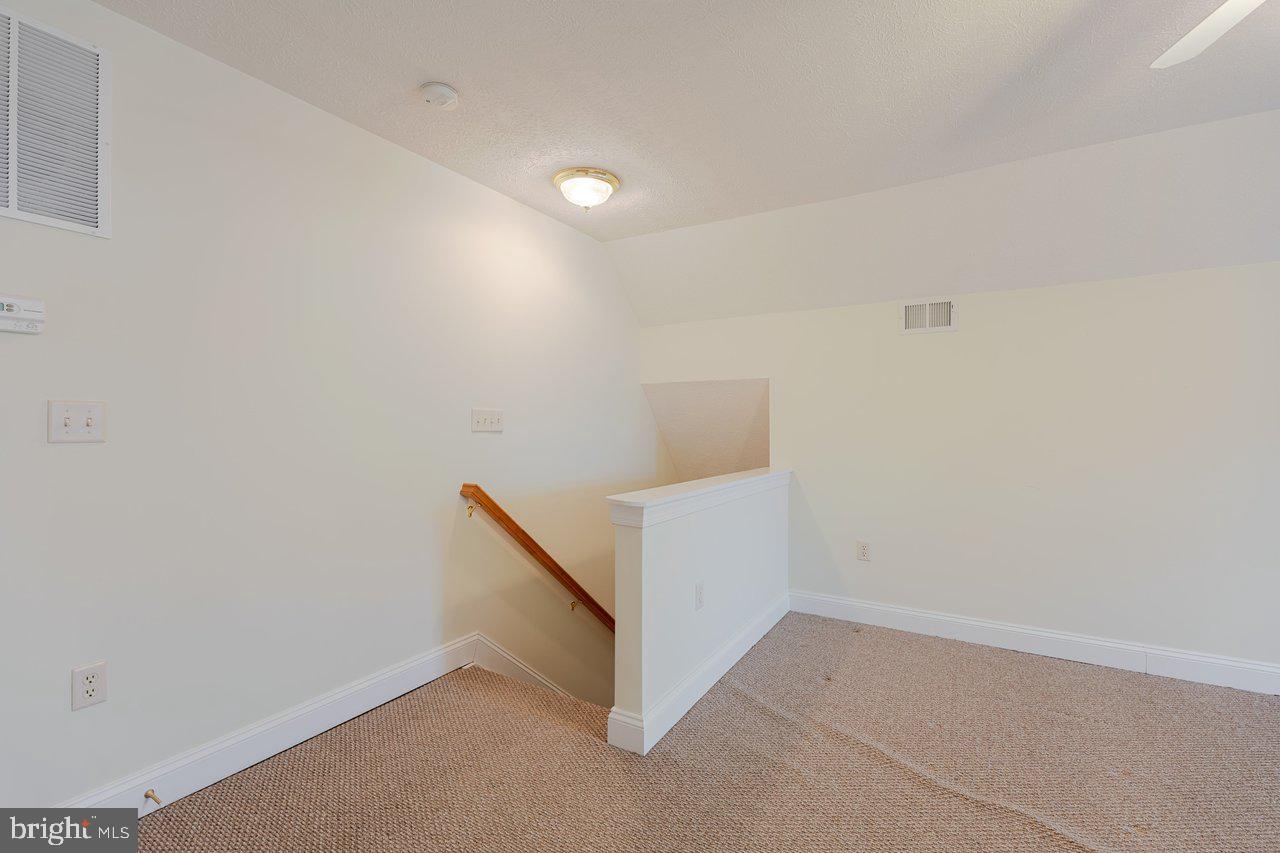 FAIRWAY MANOR - Residential