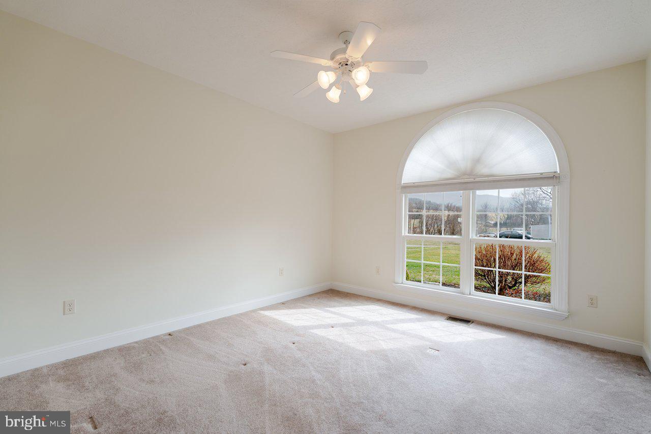 FAIRWAY MANOR - Residential