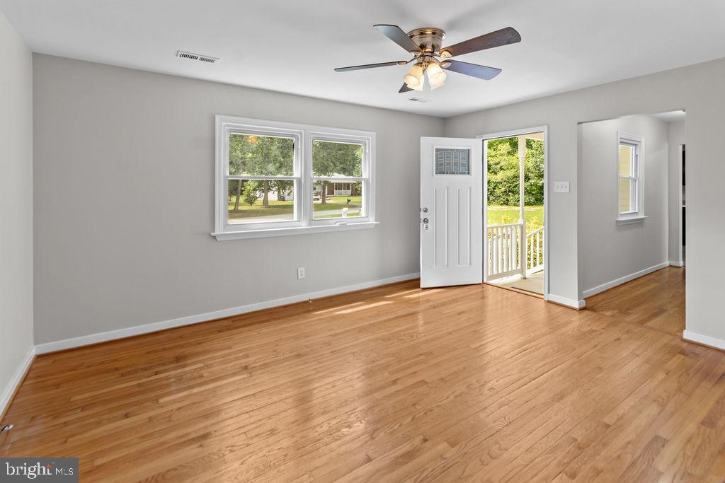 LAKE CAROLINE - Residential
