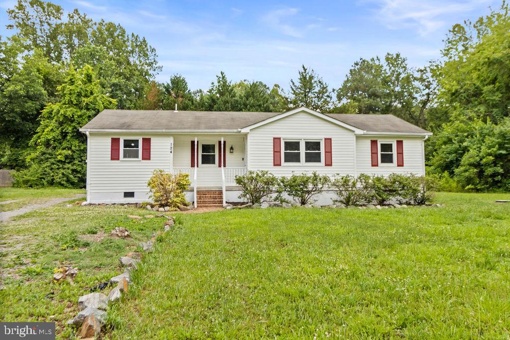 Well Maintained Ranch on over 1 Acre Corner Lot (3 lots combined into 1) in Beautiful Lake Caroline! Plus, a 2-car Detached Garage 528 sq ft with Electric ! This home comes with some nice upgrades throughout - Granite Counters, Stainless Steel Appliances, Tile Flooring & Hardwood, New Light Fixtures, New Vanities. Newer Roof & HVAC. Inside you will find 3 Bedrooms, 2 Baths, Dining Room leading out to the 12 x 16 large rear deck & large yard for entertaining all those Lakehouse Guests. Not very far from the Lake where you can enjoy: Different types of Lake Sports - Jet Ski, Wakeboard, Waterski, Kayak, Paddleboard, Pontoon & Fishing Boats! Enjoy Weekly Bass Fish Tournaments in Season. Lake Caroline Offers: 2 Sandy Beaches, Marina, Picnic Areas & Playgrounds throughout. Tennis/Pickleball/Basketball. Located just off I-95 between Ashland & Fredericksburg with Pendleton Golf, YMCA, Library, Community Theater, Farmer's Market right down the street! Close to Shopping, Kings Dominion Amusement Park, Virginia State Fair Grounds, Meadow Event Complex, Caroline Agriculture Fairgrounds & the New Kalahari Waterpark coming Soon!