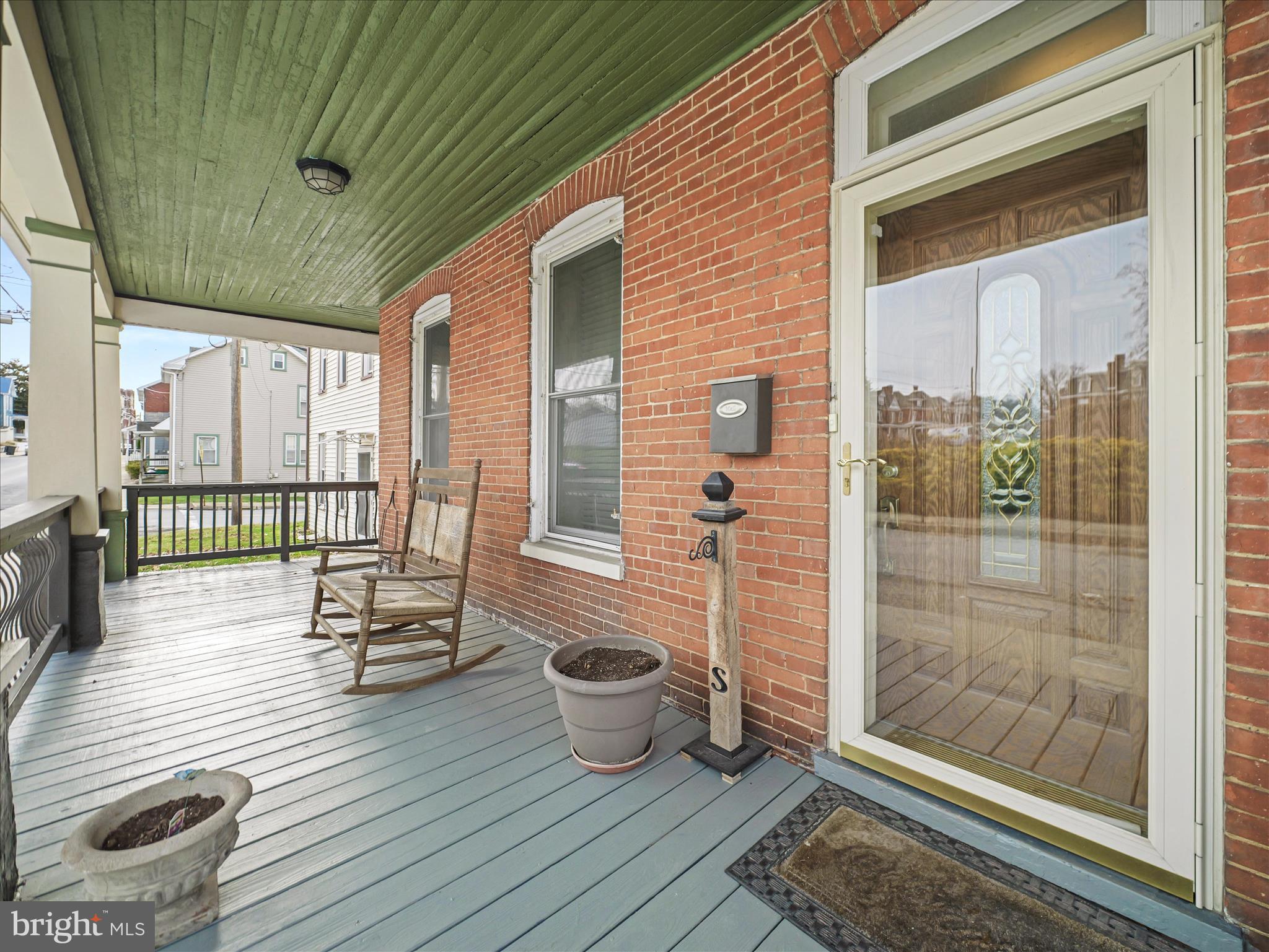WAYNESBORO - Residential