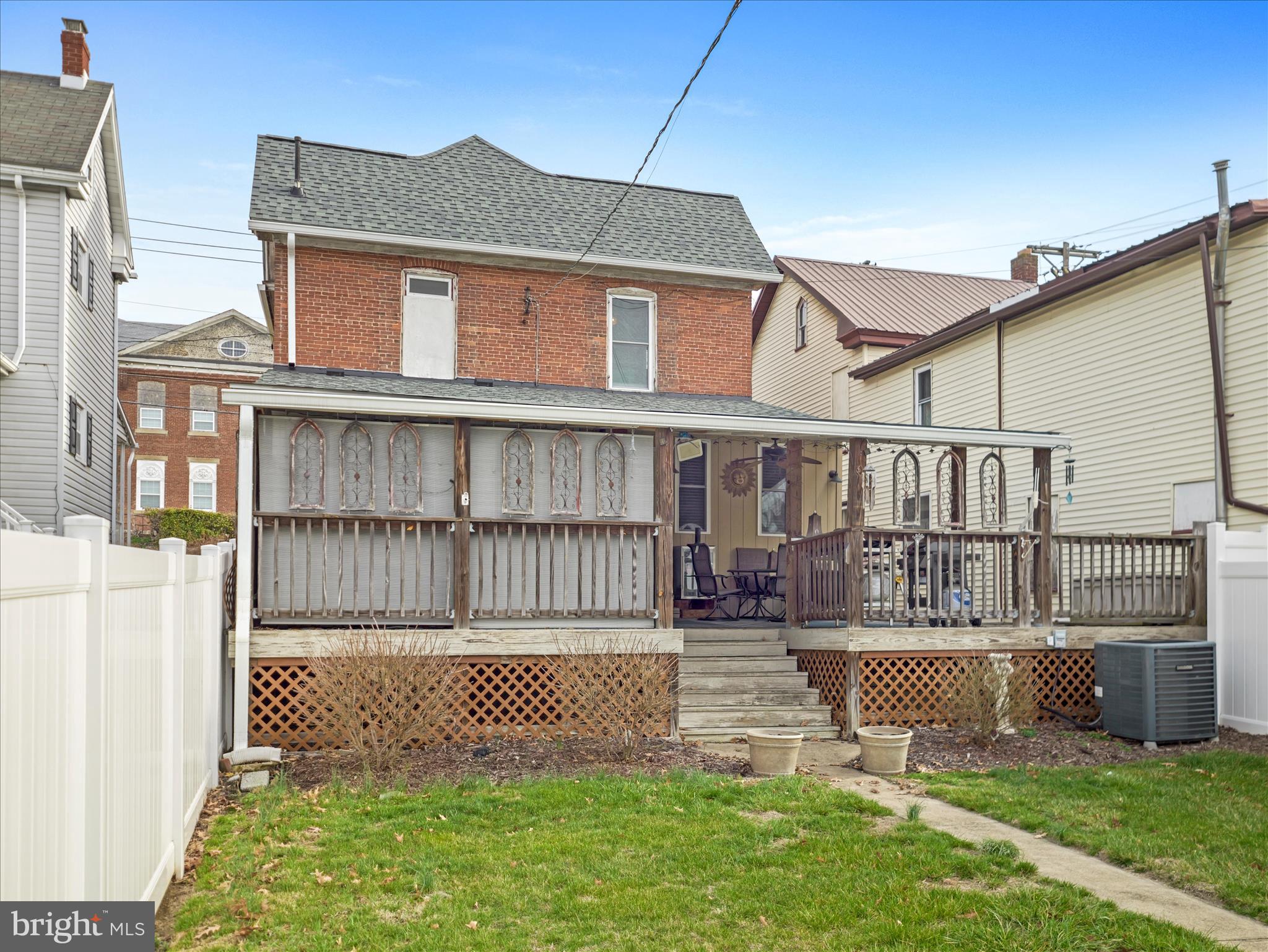 WAYNESBORO - Residential