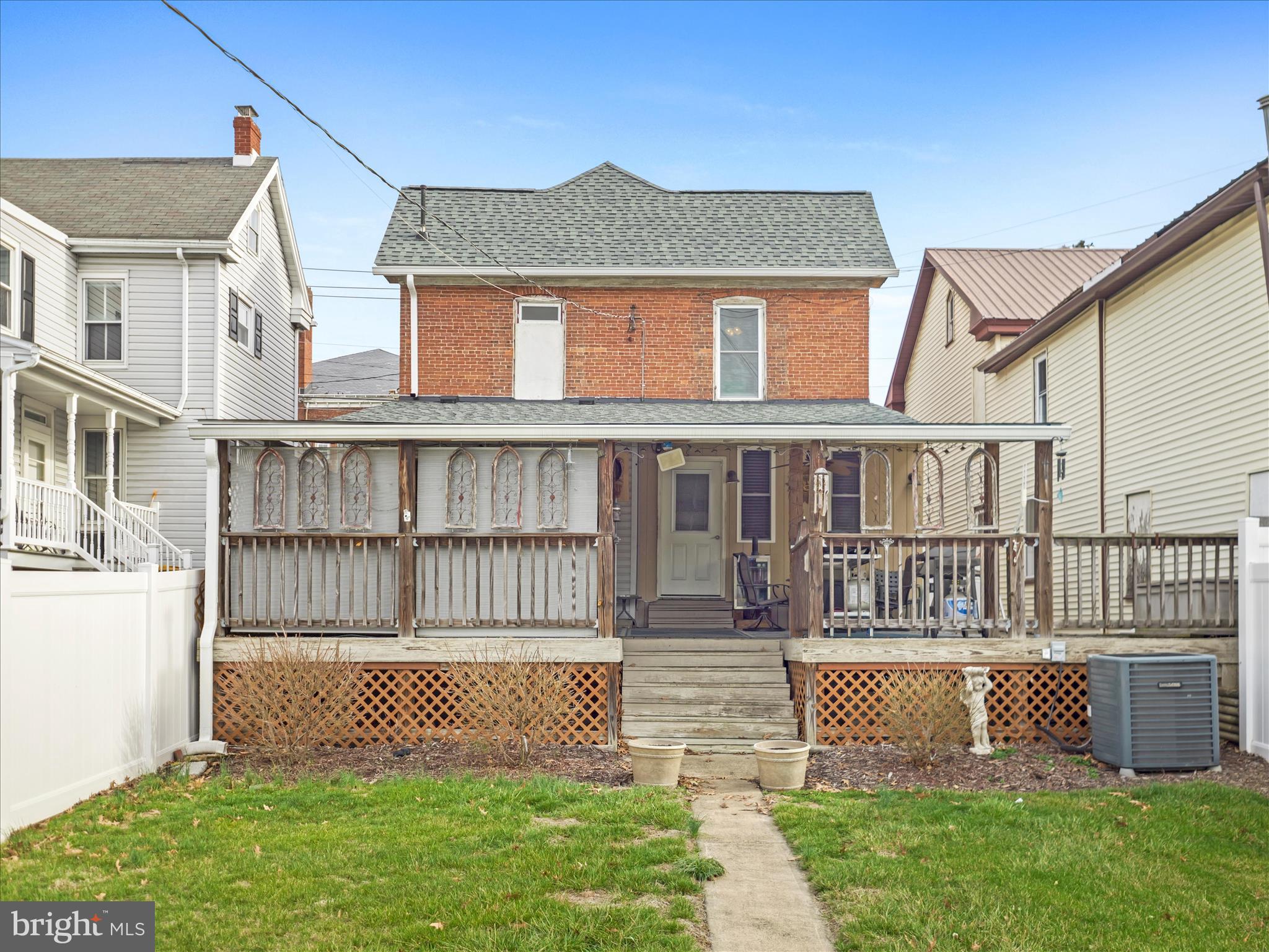 WAYNESBORO - Residential