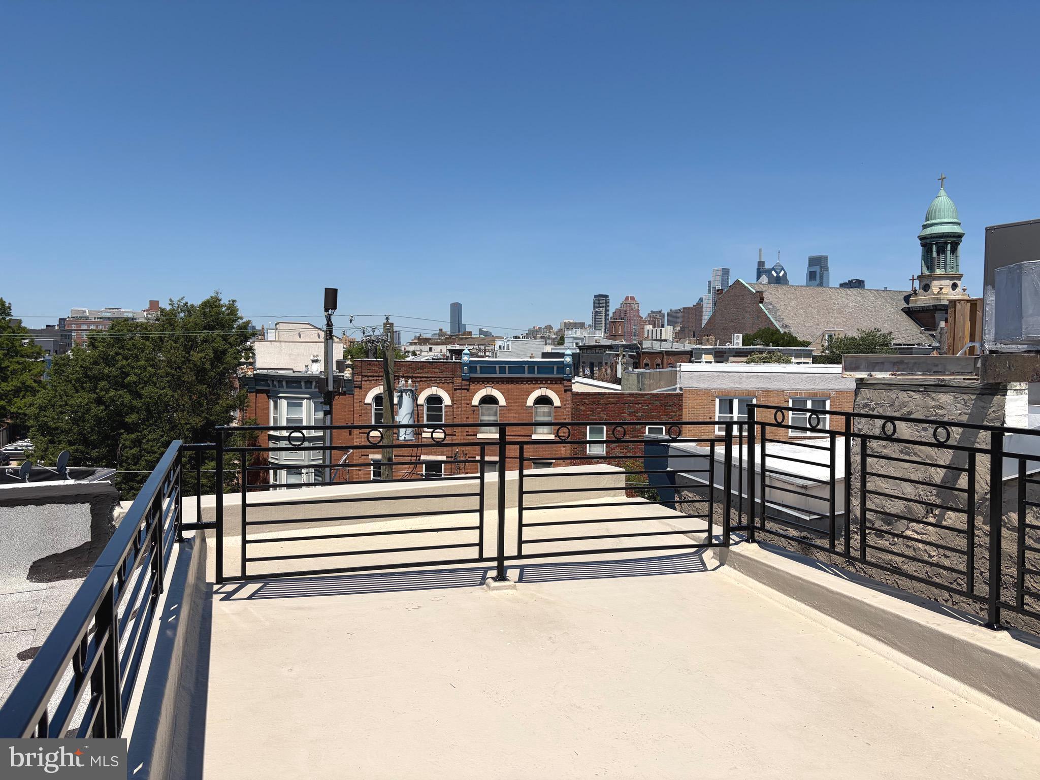 BELLA VISTA - Residential