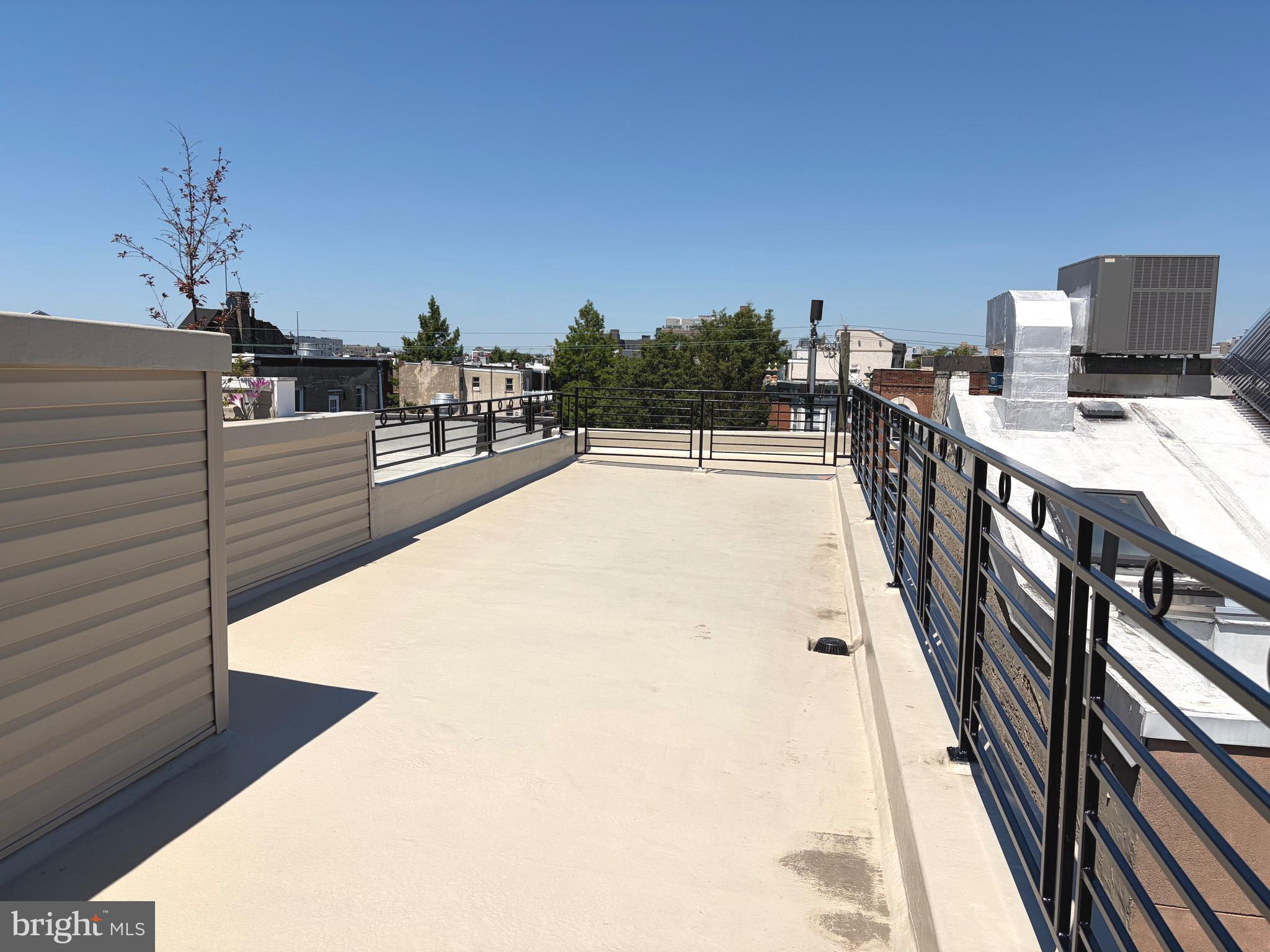 BELLA VISTA - Residential