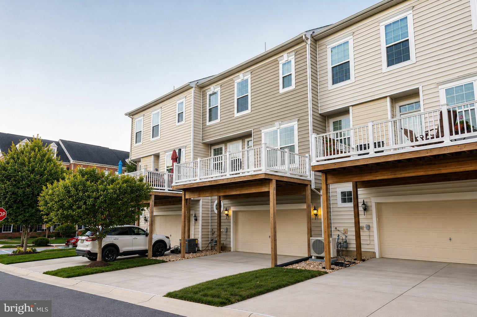 QUINCE ORCHARD PARK - Residential