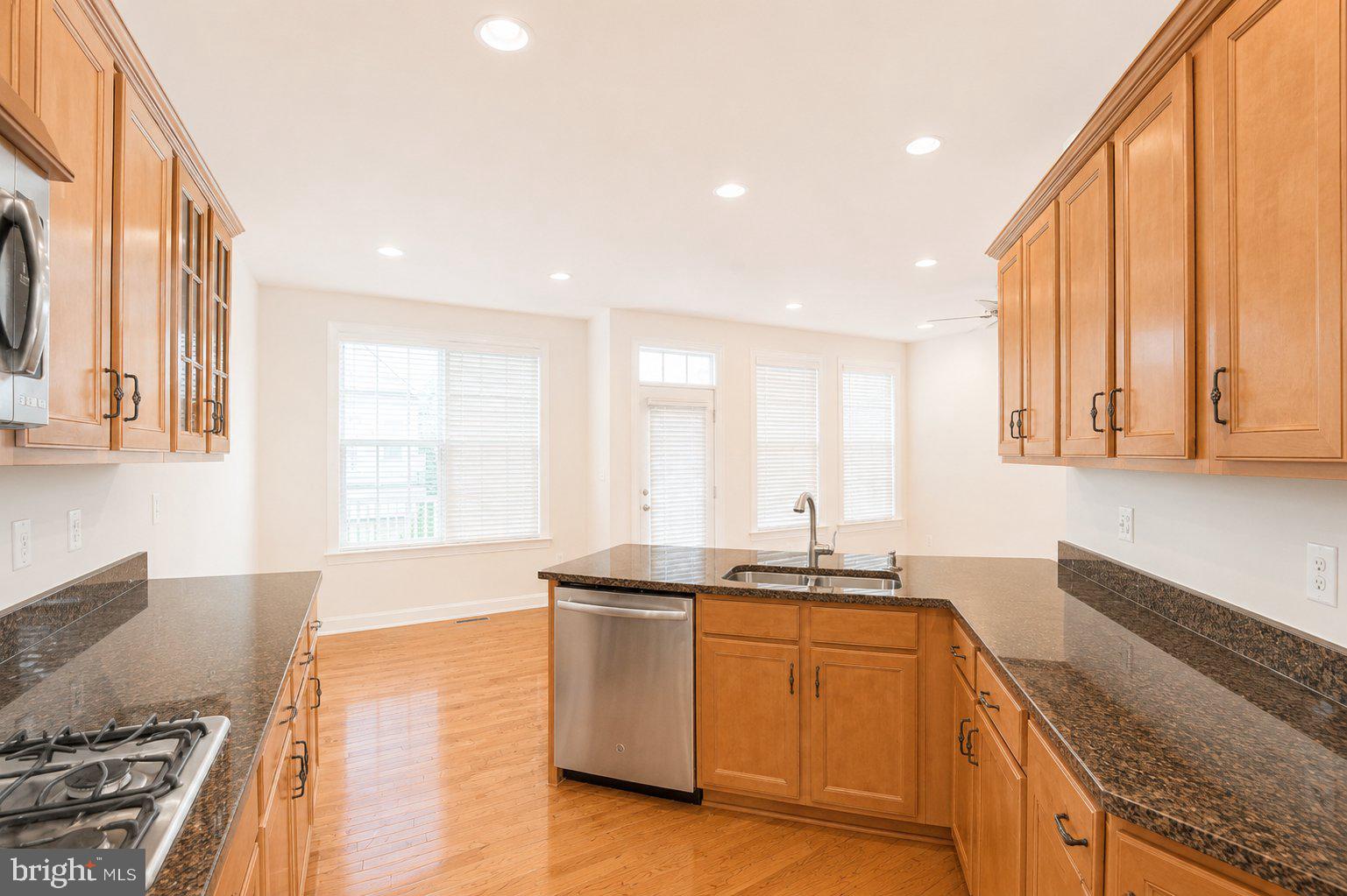 QUINCE ORCHARD PARK - Residential