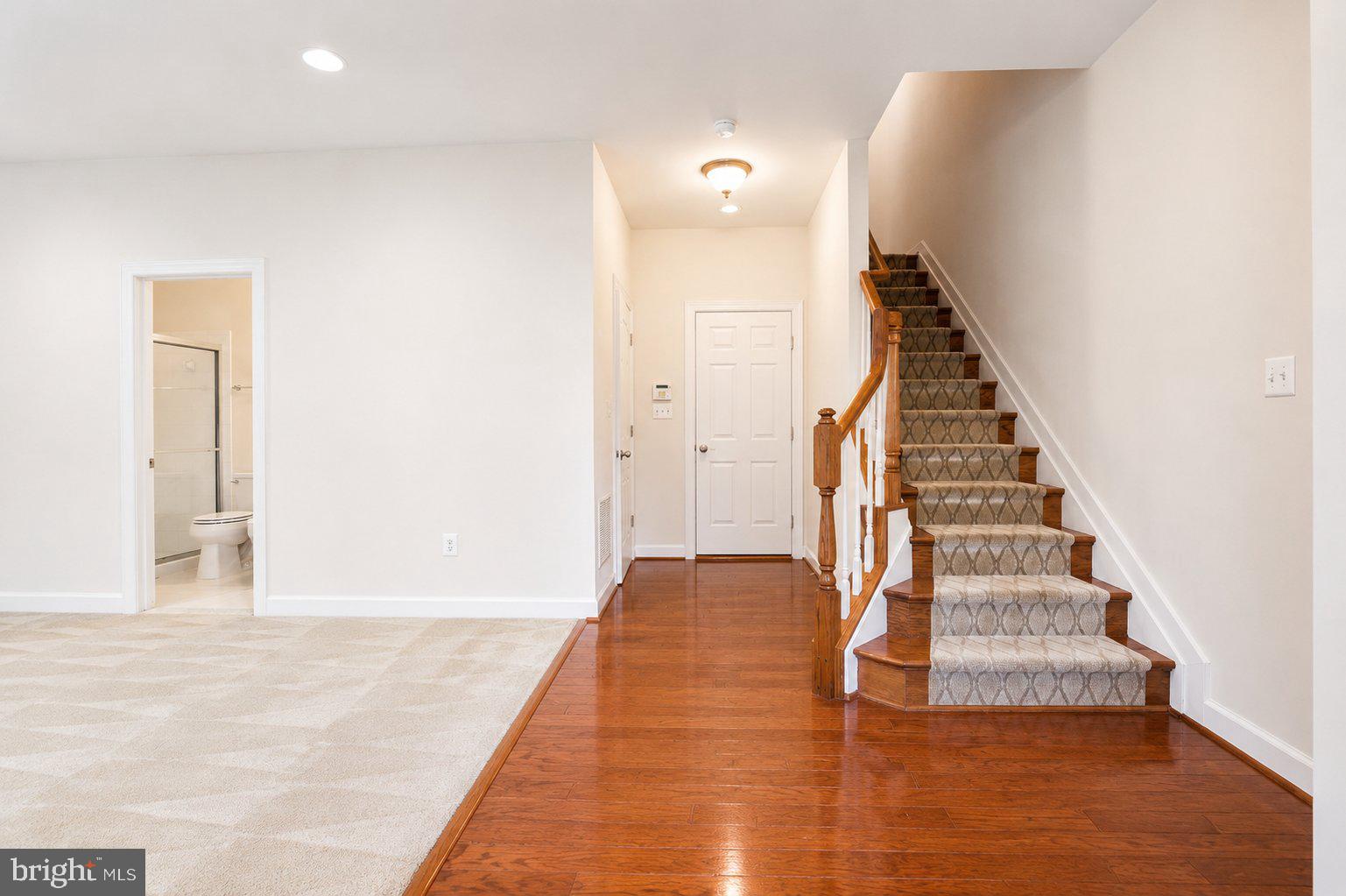QUINCE ORCHARD PARK - Residential