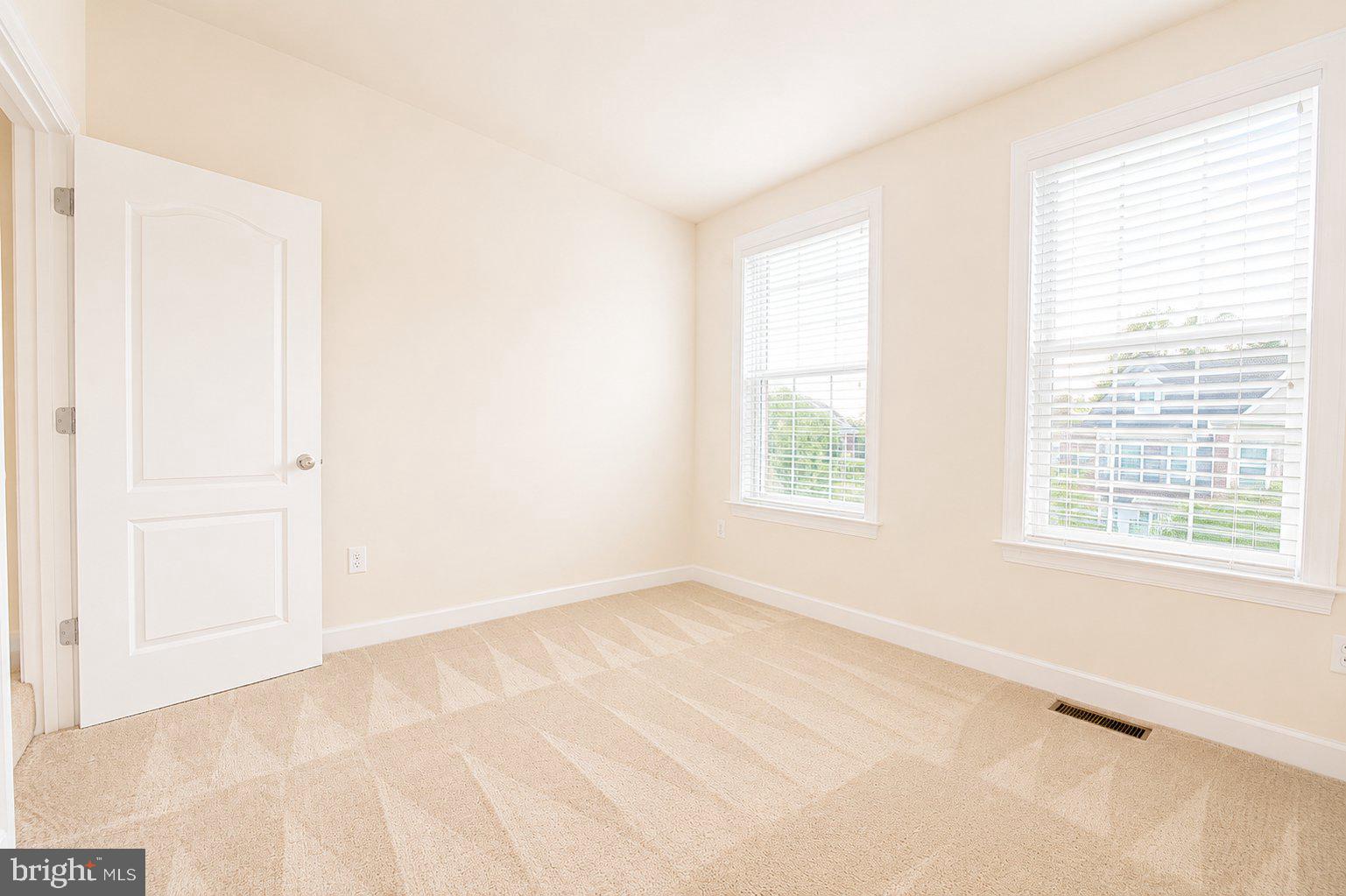 QUINCE ORCHARD PARK - Residential