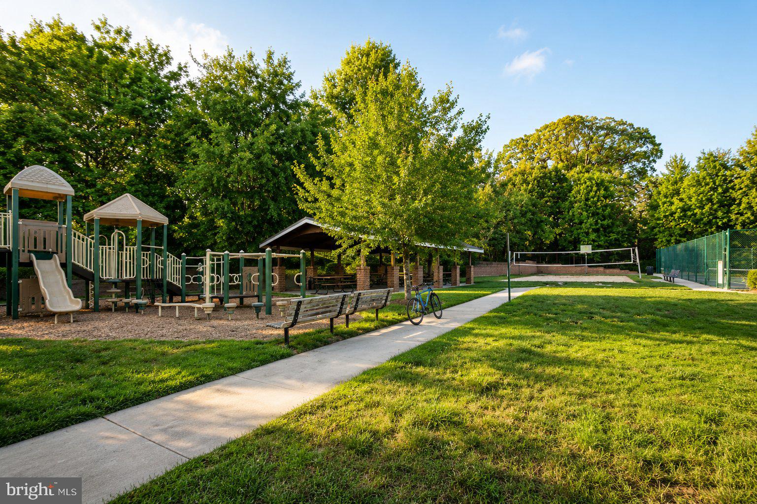 QUINCE ORCHARD PARK - Residential
