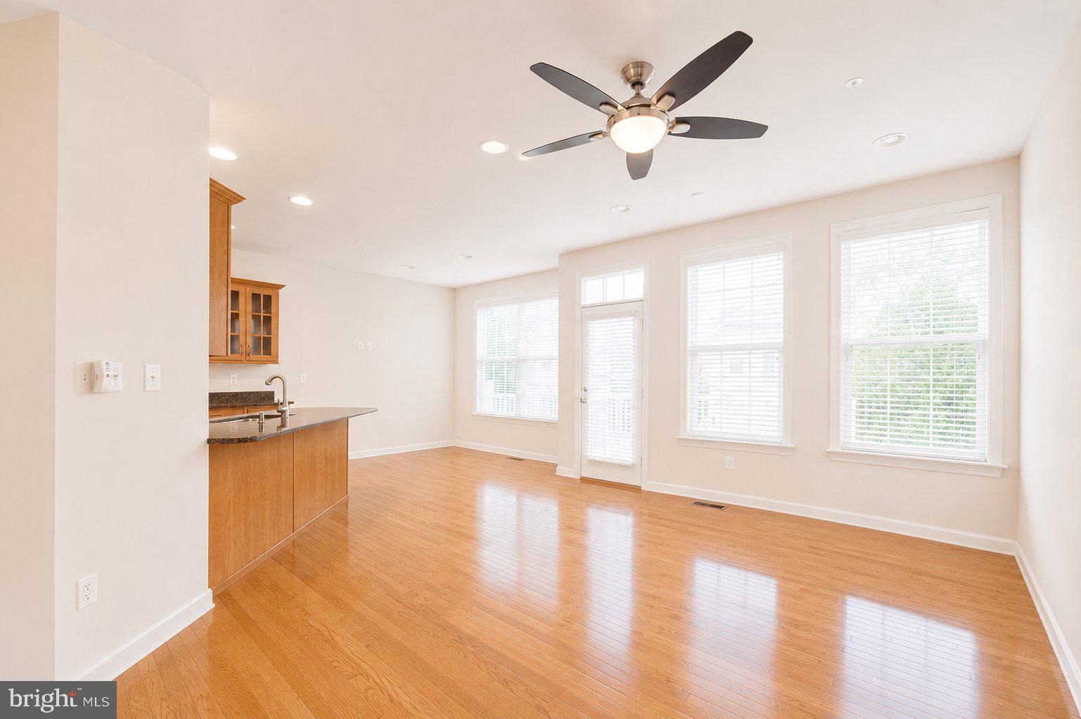 QUINCE ORCHARD PARK - Residential