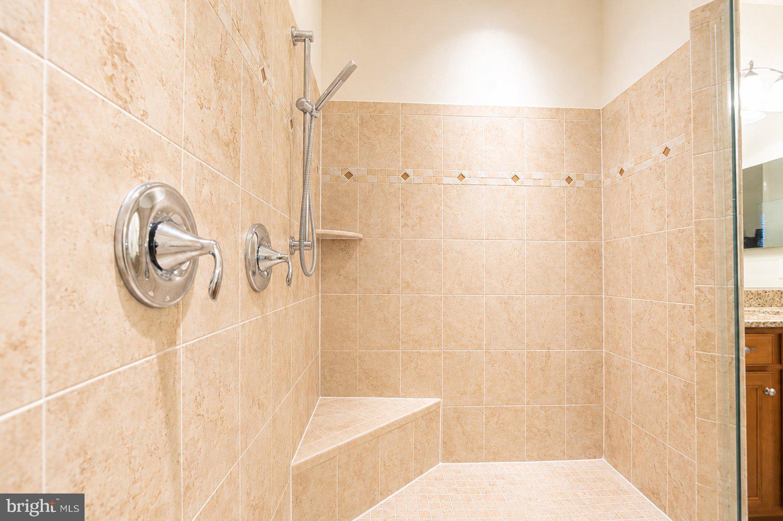 QUINCE ORCHARD PARK - Residential