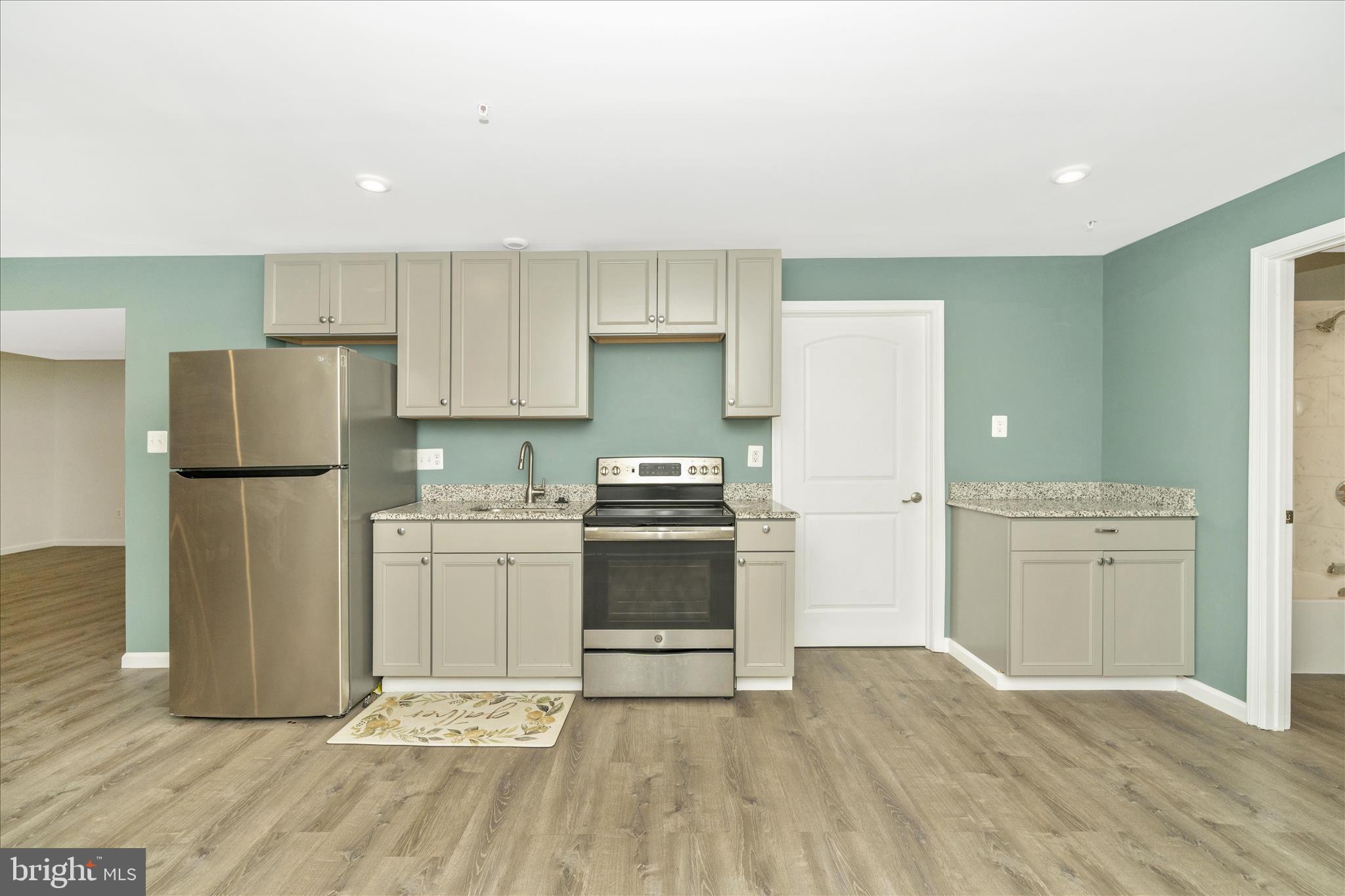 TANYARD SHORES - Residential