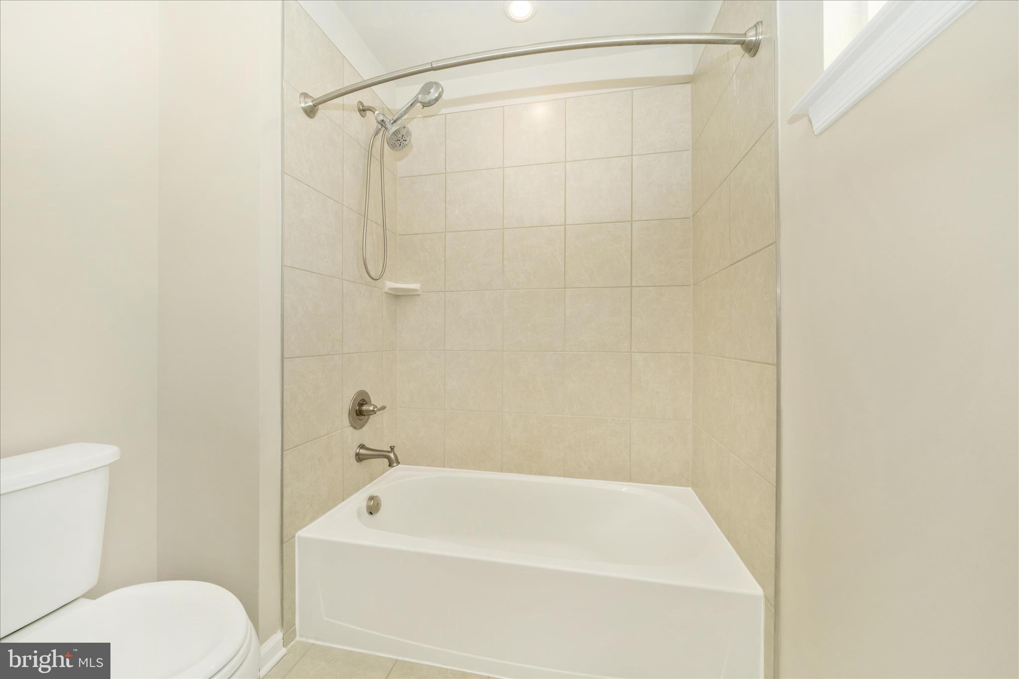 TANYARD SHORES - Residential
