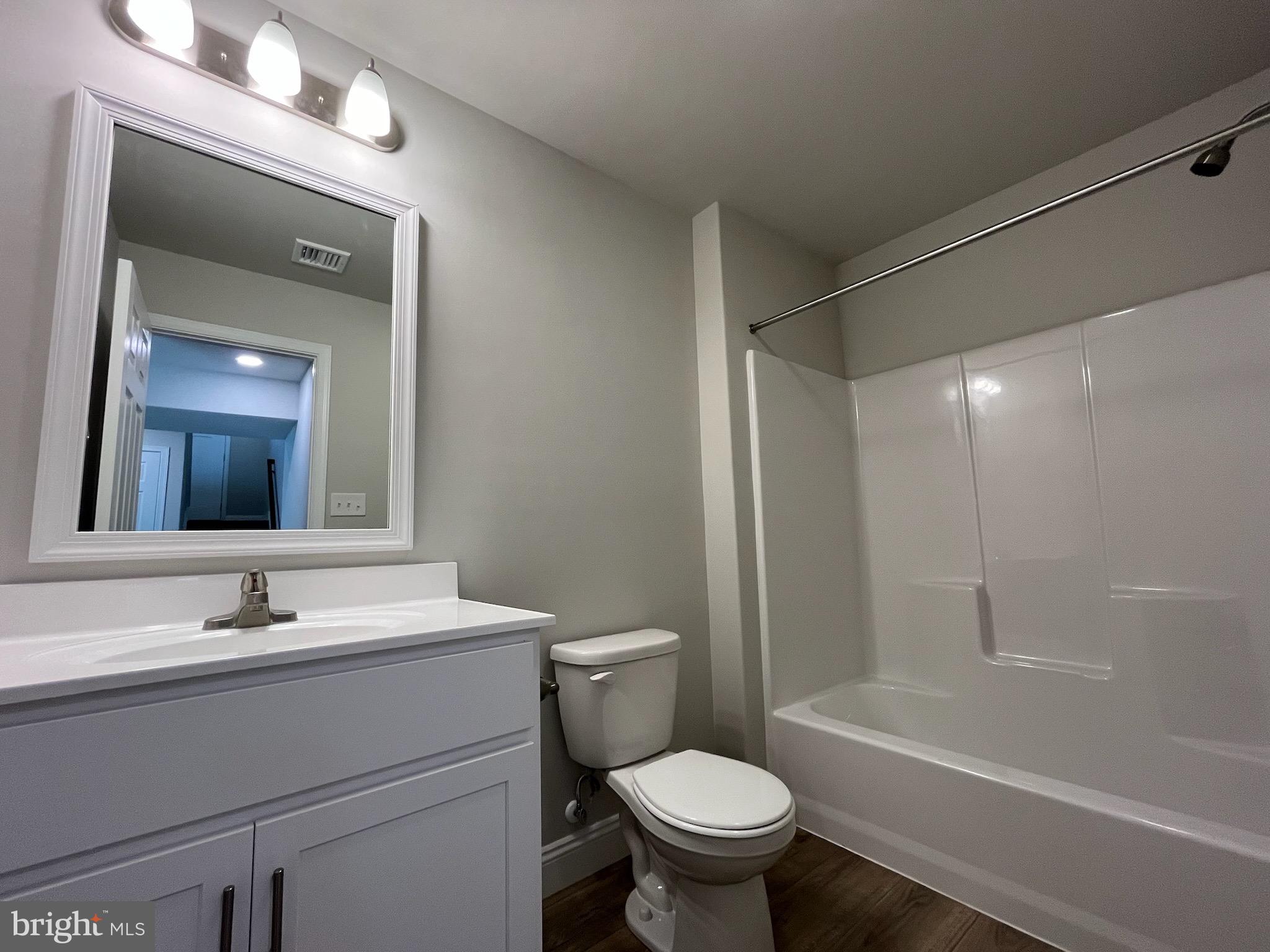 CEDAR CREEK - Residential