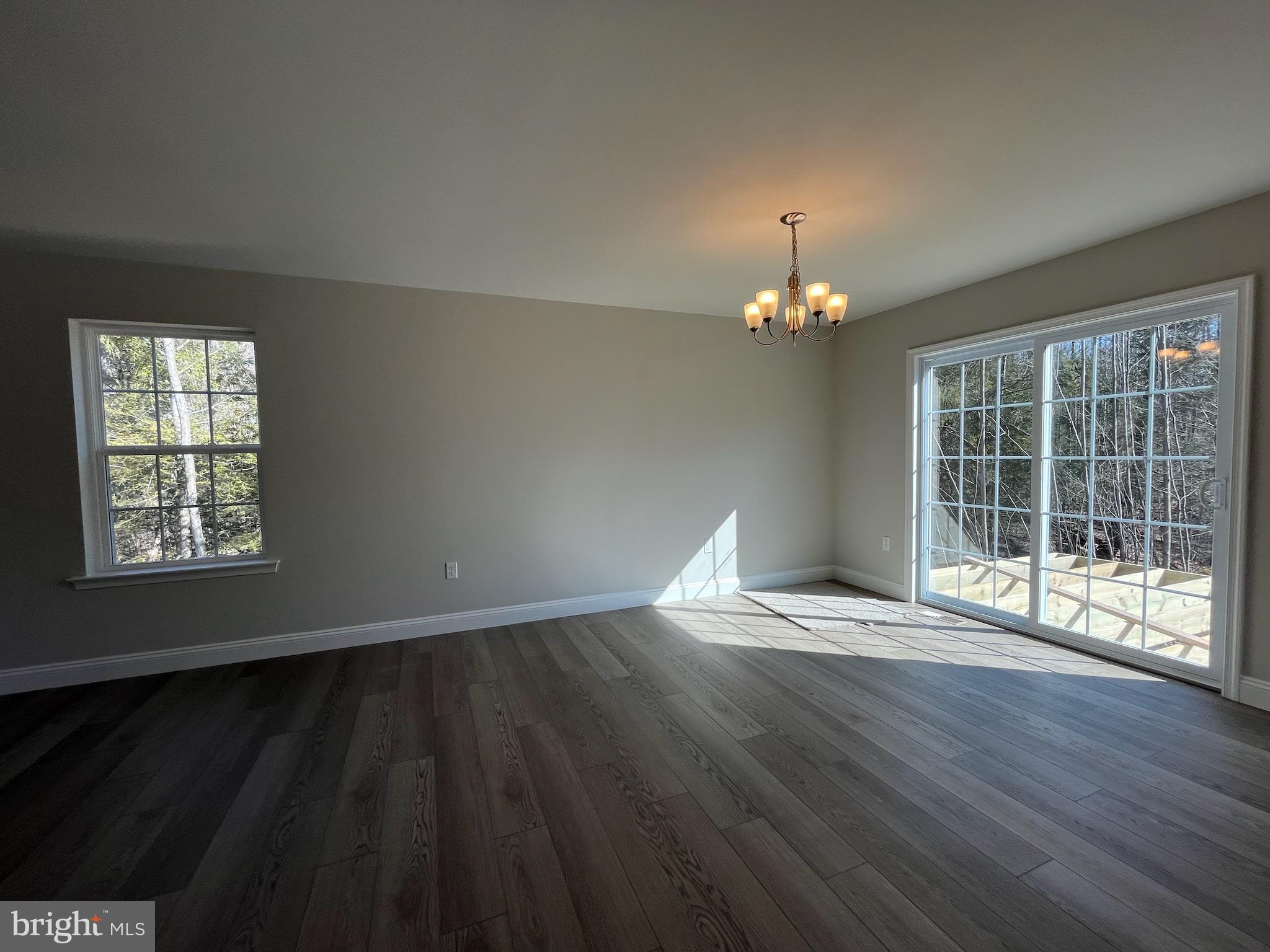 CEDAR CREEK - Residential