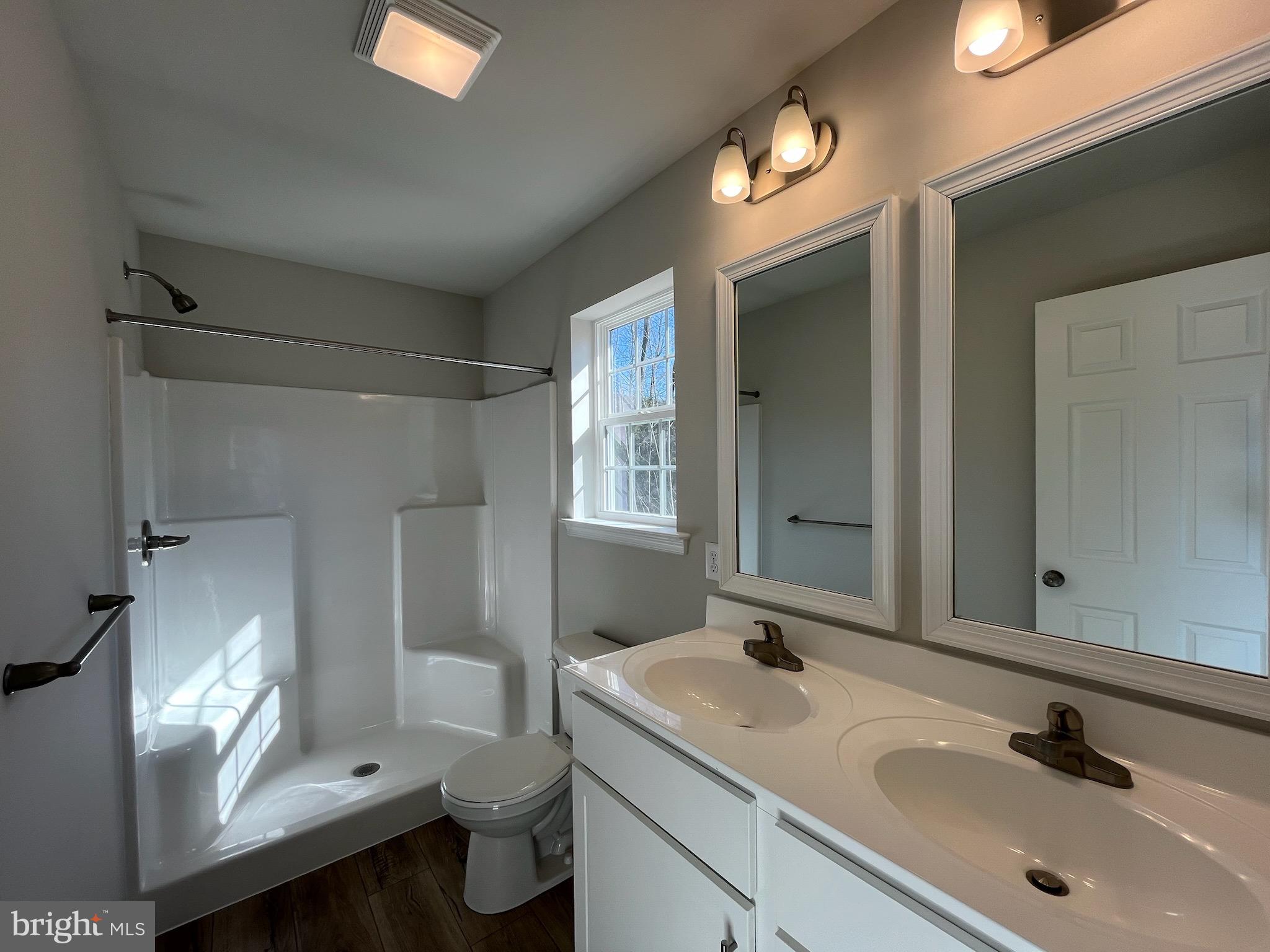 CEDAR CREEK - Residential
