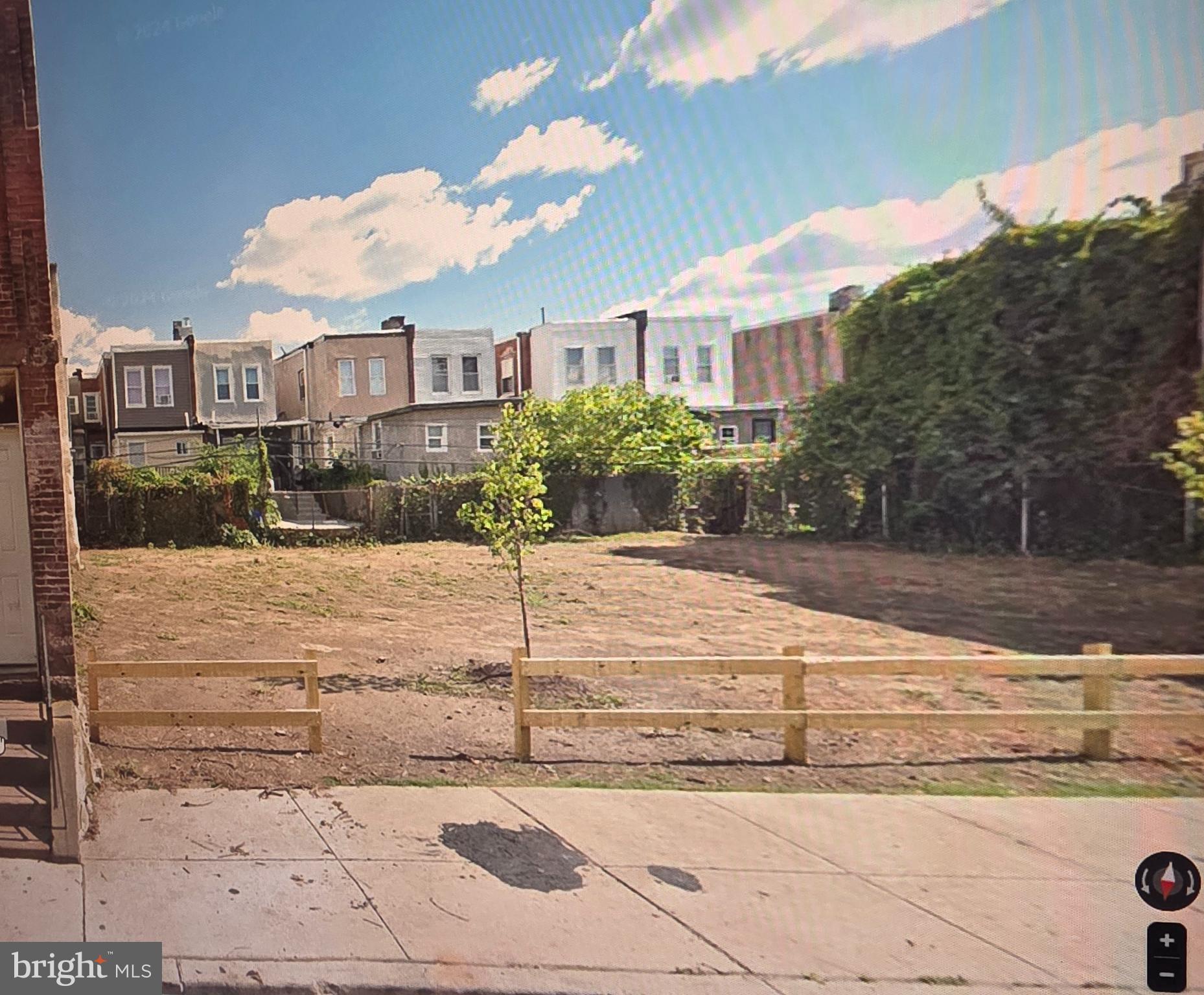 Own Lot to Left can sell as a package for 50K. 14ft Front RSA5 Zoning. City owns lot on the Right of me.