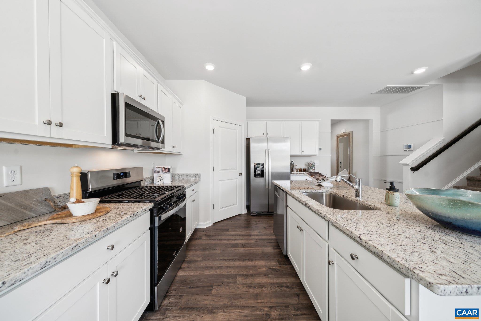 GREEN SPRING ESTATES - Residential