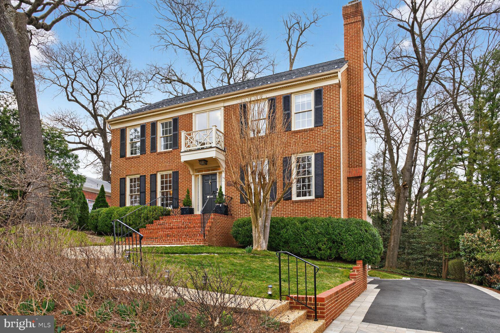 SHIRLEY WOODS - Residential