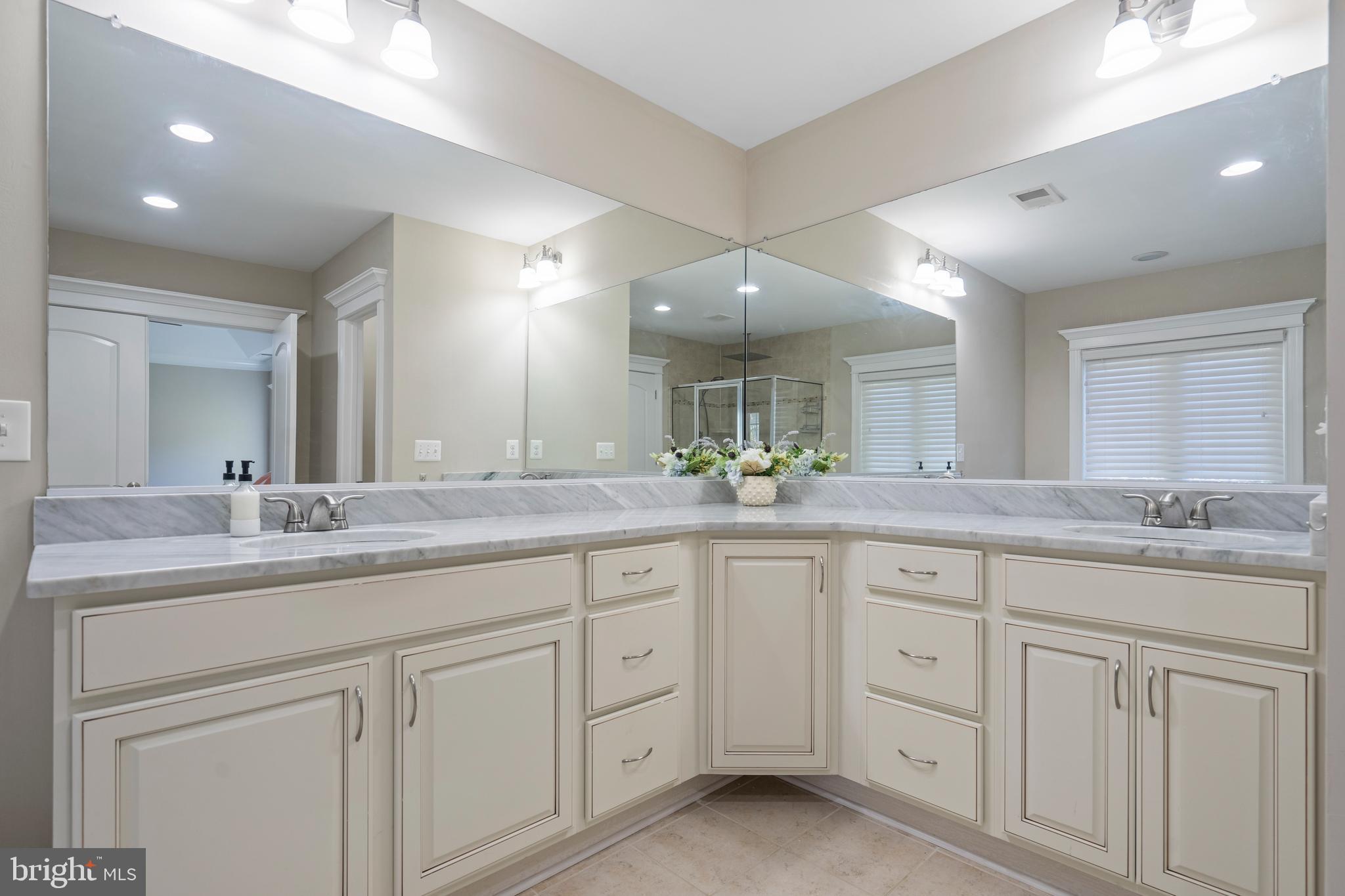 VALLEY VIEW - Residential
