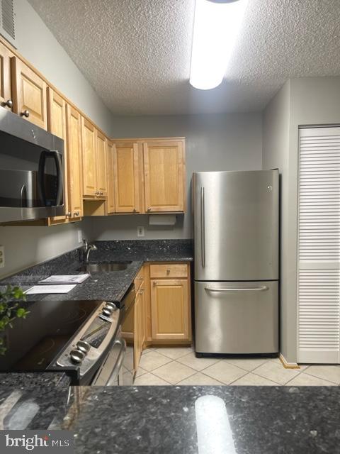 MONTEBELLO CONDO - Residential Lease