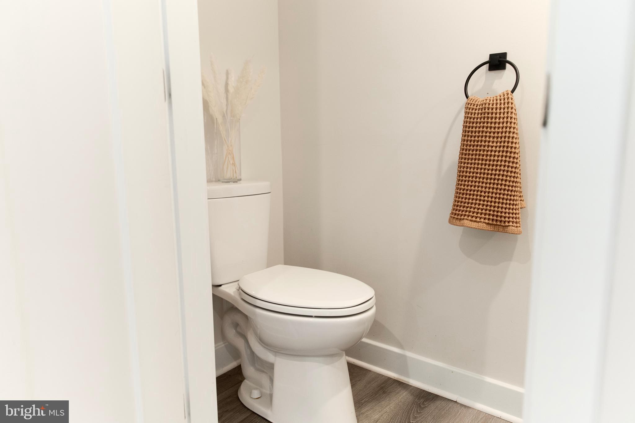 LAKE LINGANORE OAKDALE - Residential Lease