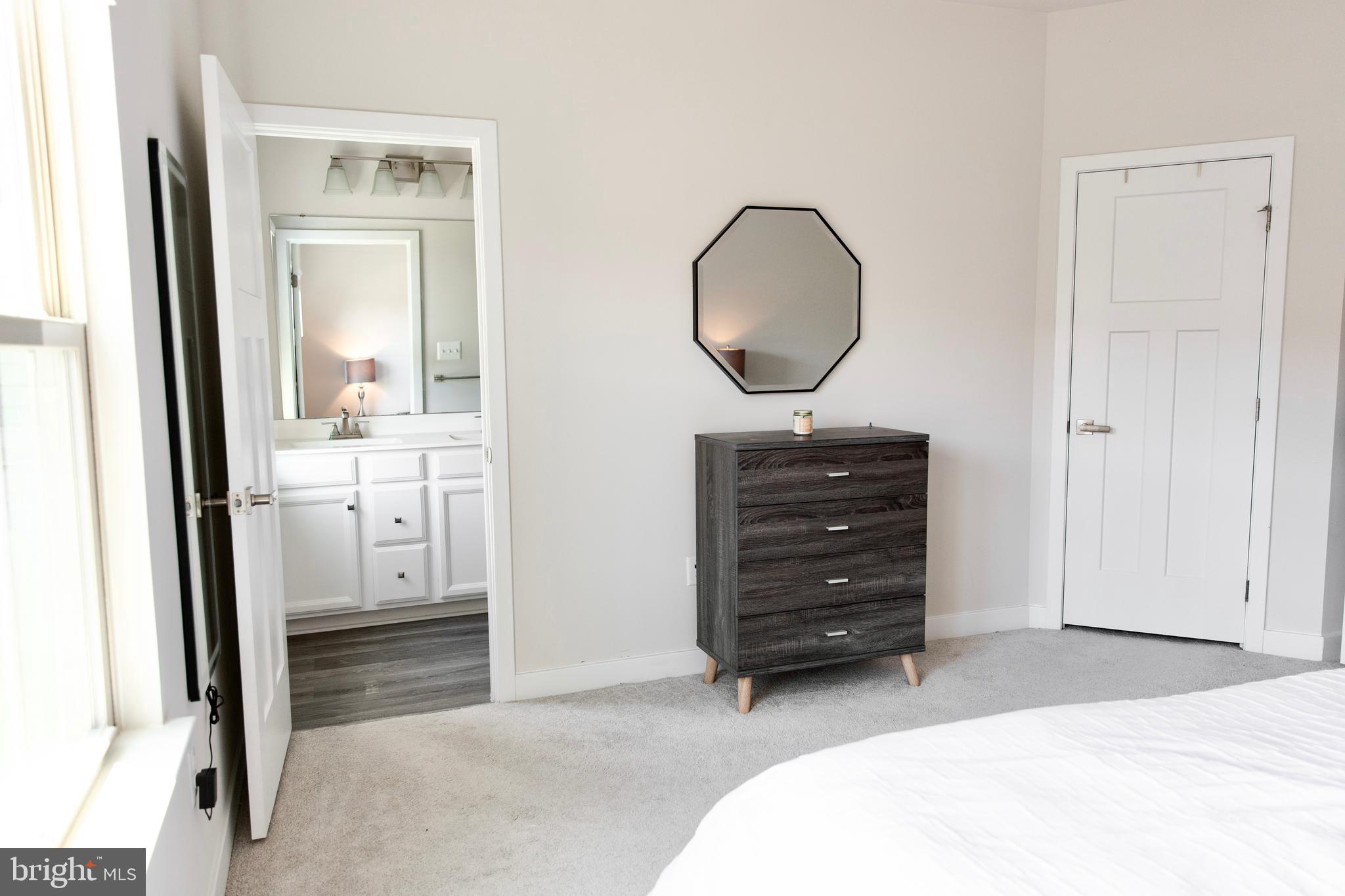 LAKE LINGANORE OAKDALE - Residential Lease