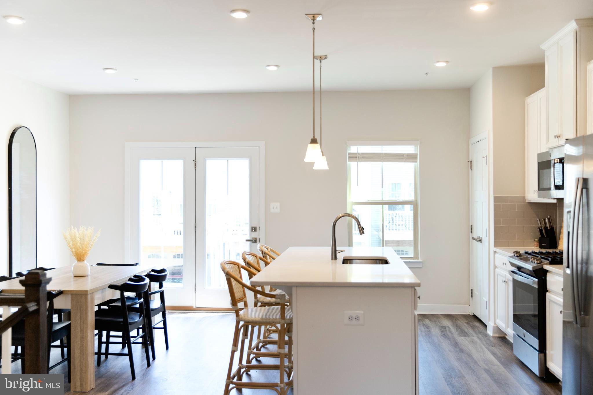 LAKE LINGANORE OAKDALE - Residential Lease