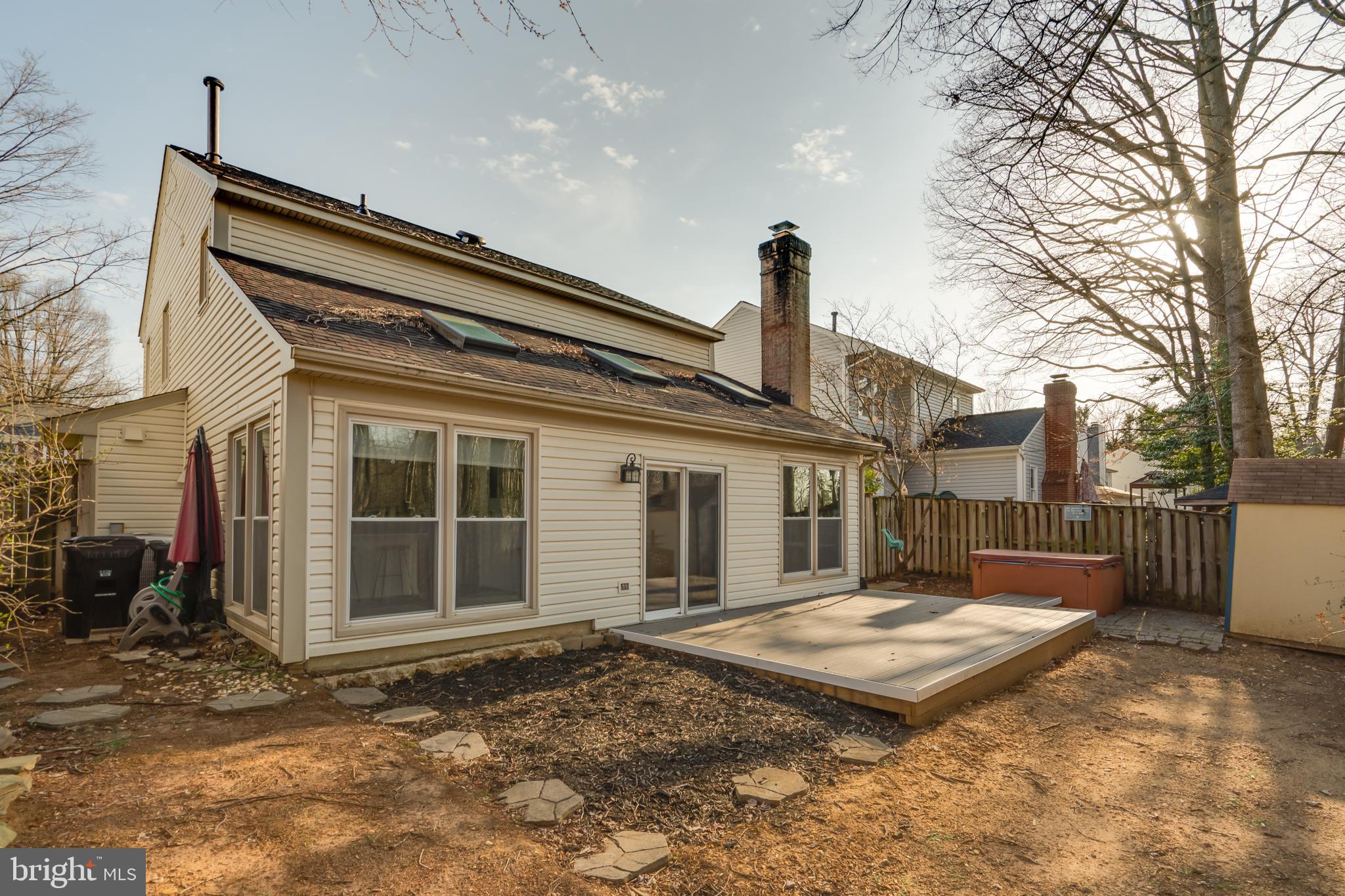 LANDSDOWNE - Residential