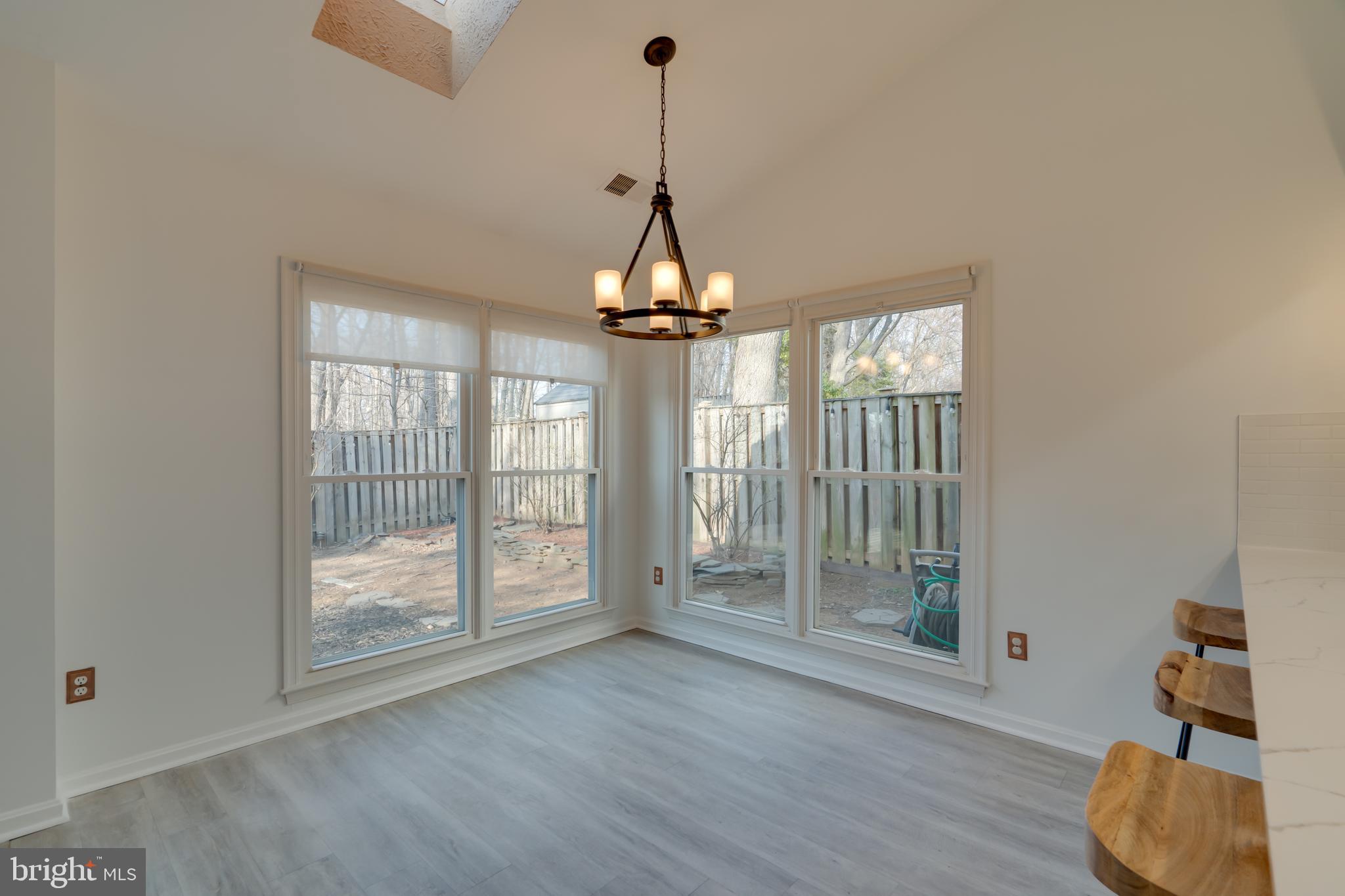 LANDSDOWNE - Residential