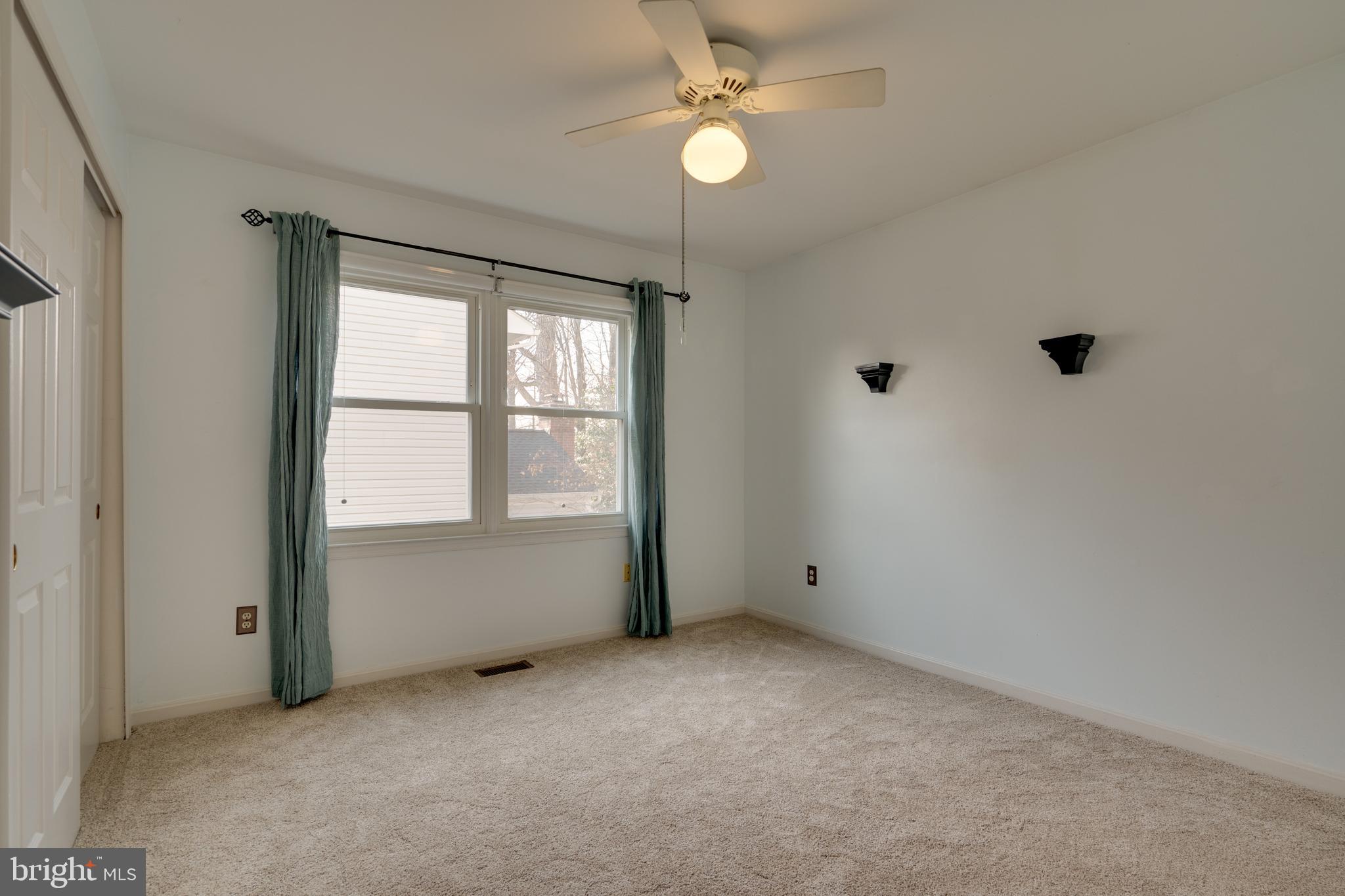 LANDSDOWNE - Residential
