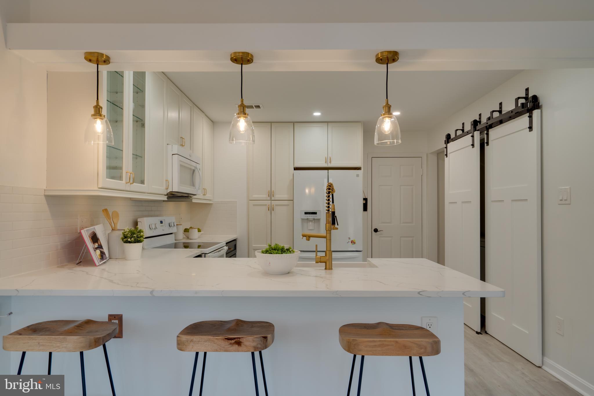 LANDSDOWNE - Residential