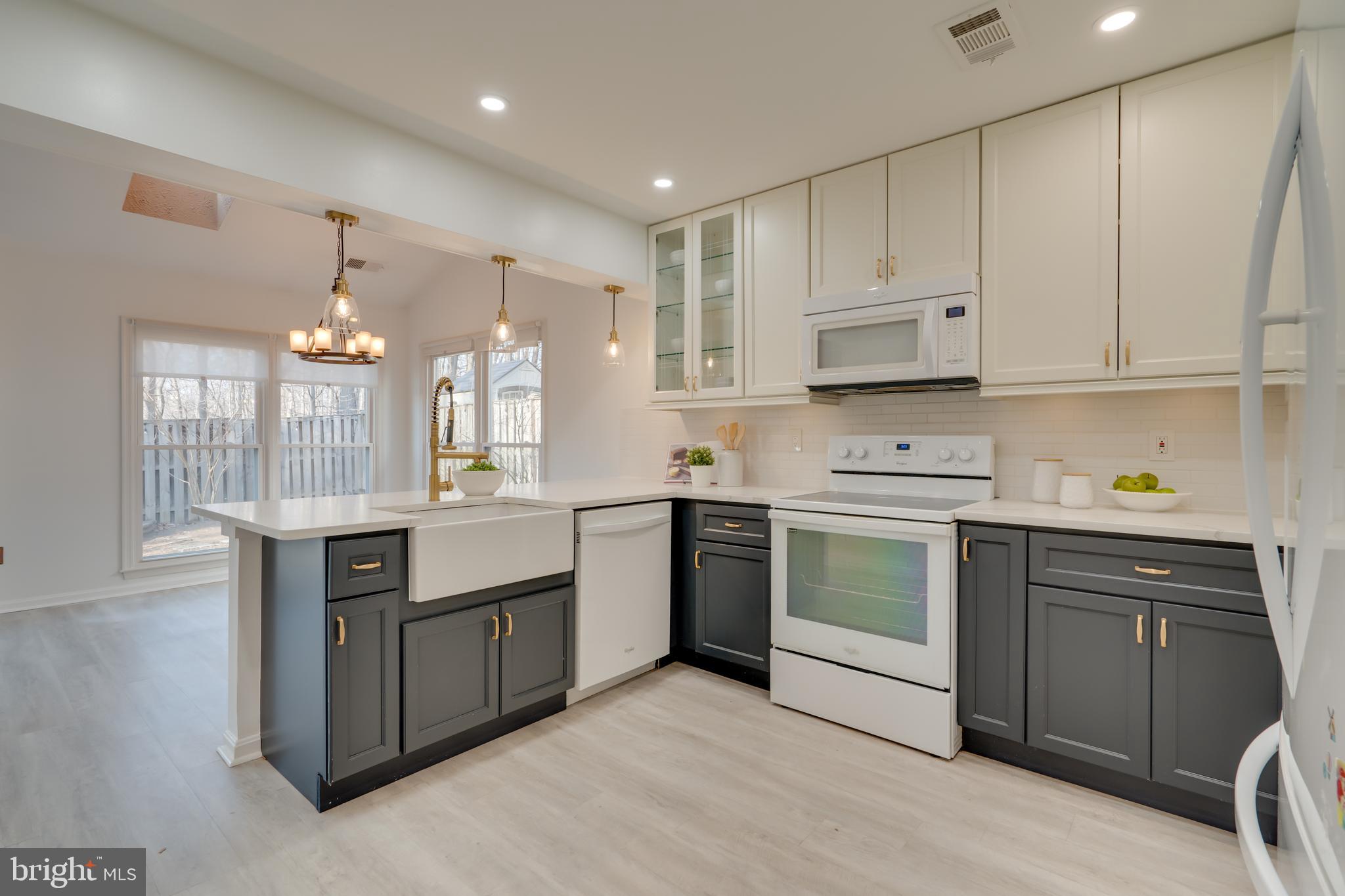 LANDSDOWNE - Residential