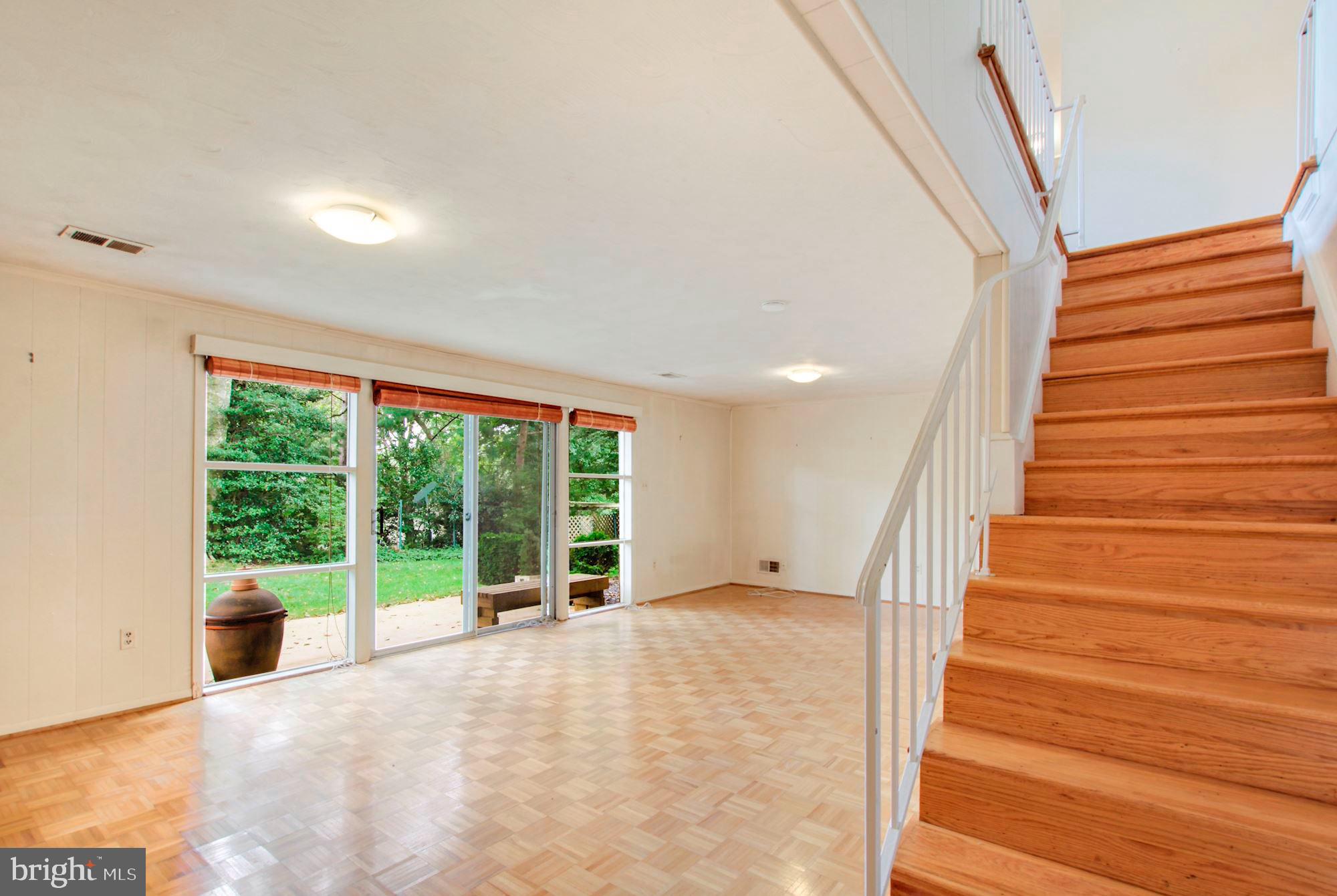 ROCK CREEK MANOR - Residential