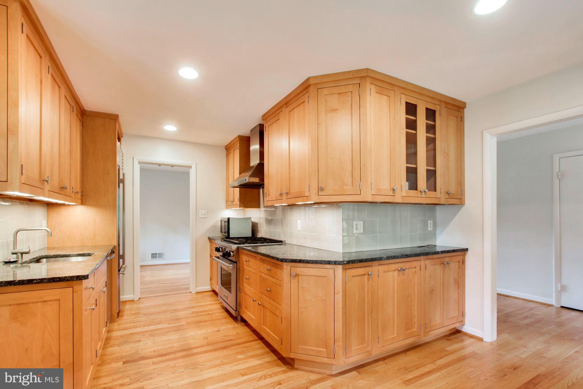 ROCK CREEK MANOR - Residential