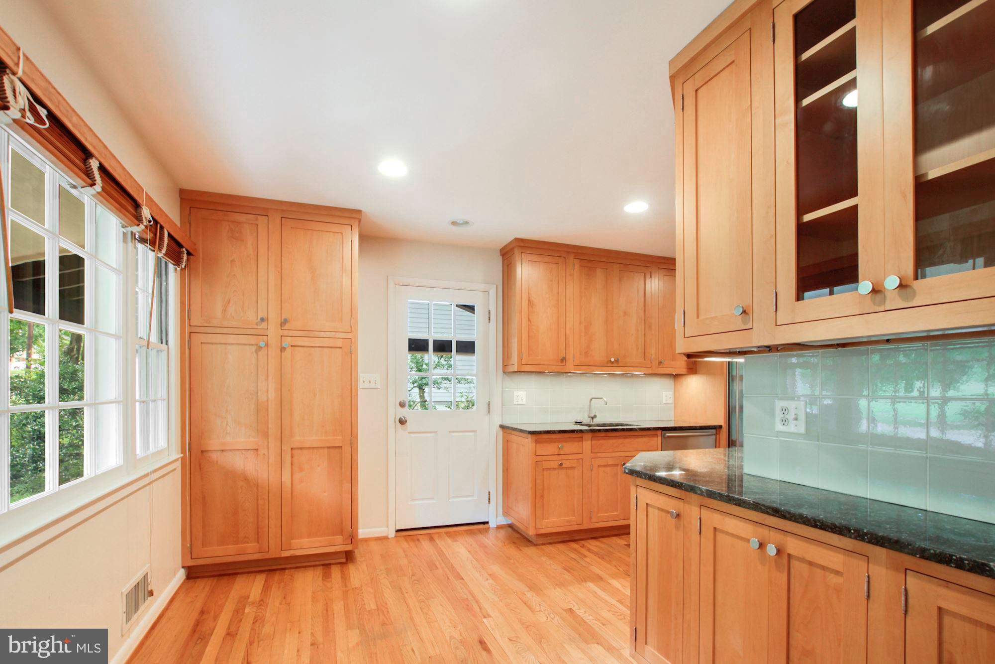 ROCK CREEK MANOR - Residential