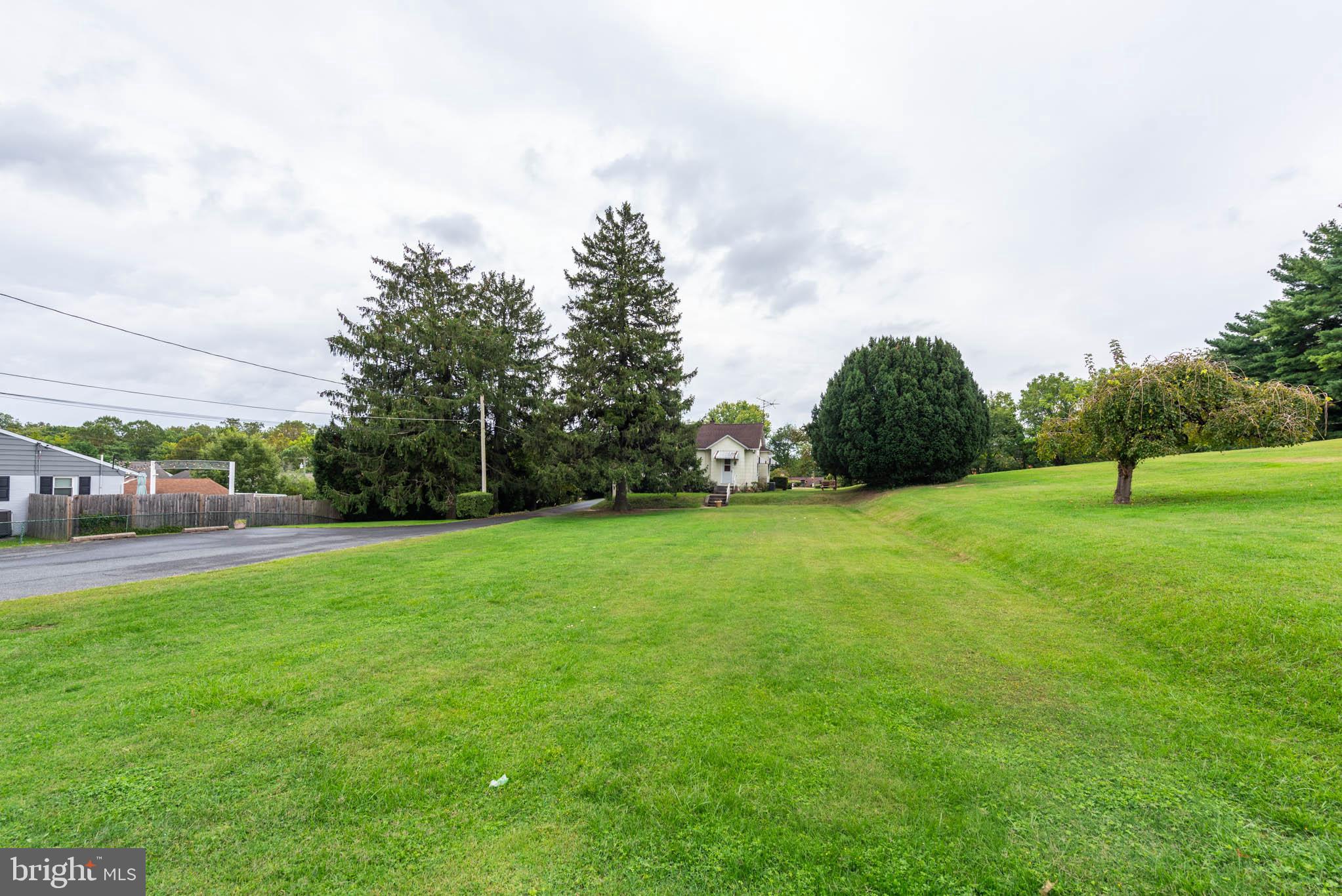 CARNEY GROVE - Land