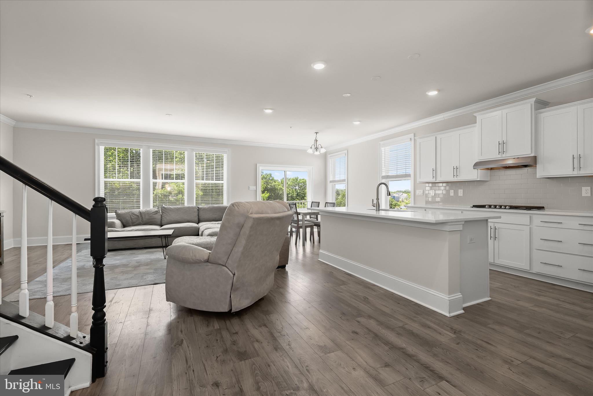 STONEGATE - Residential