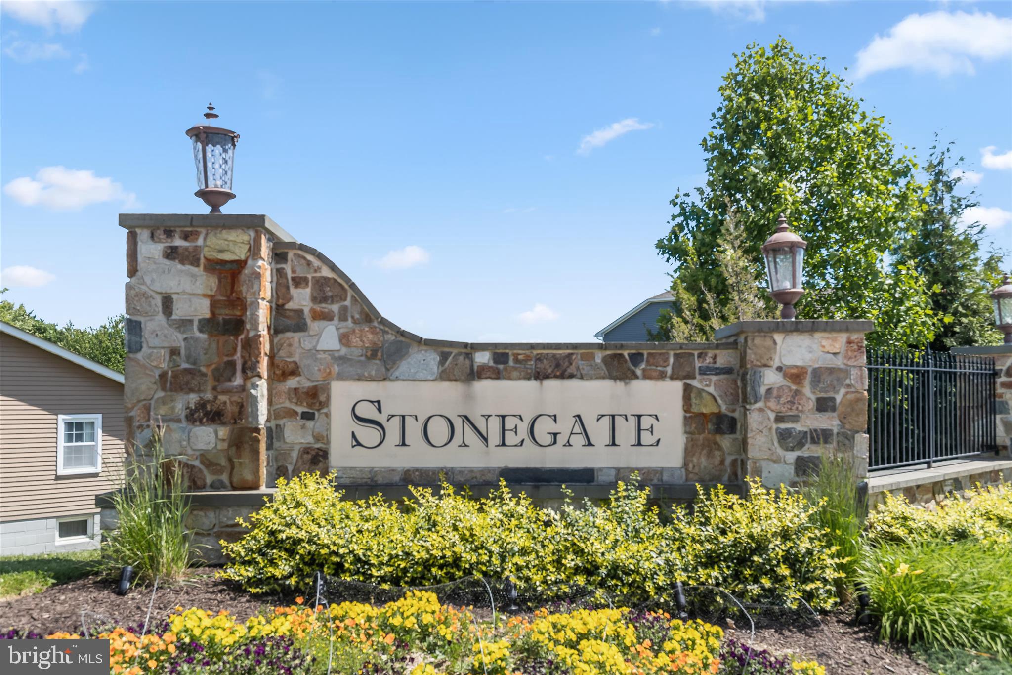 STONEGATE - Residential
